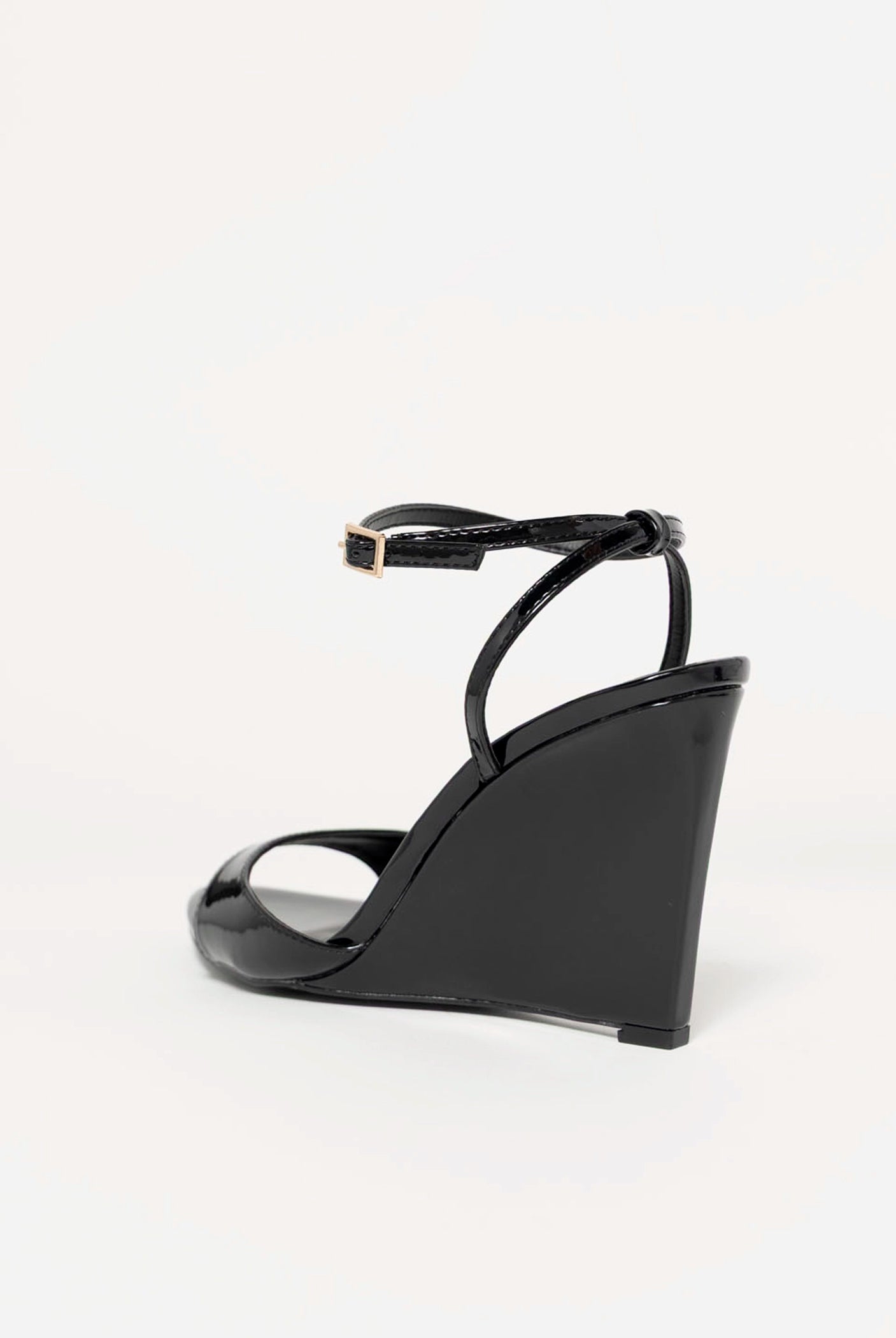 swatch_Black utmost wedge sandal