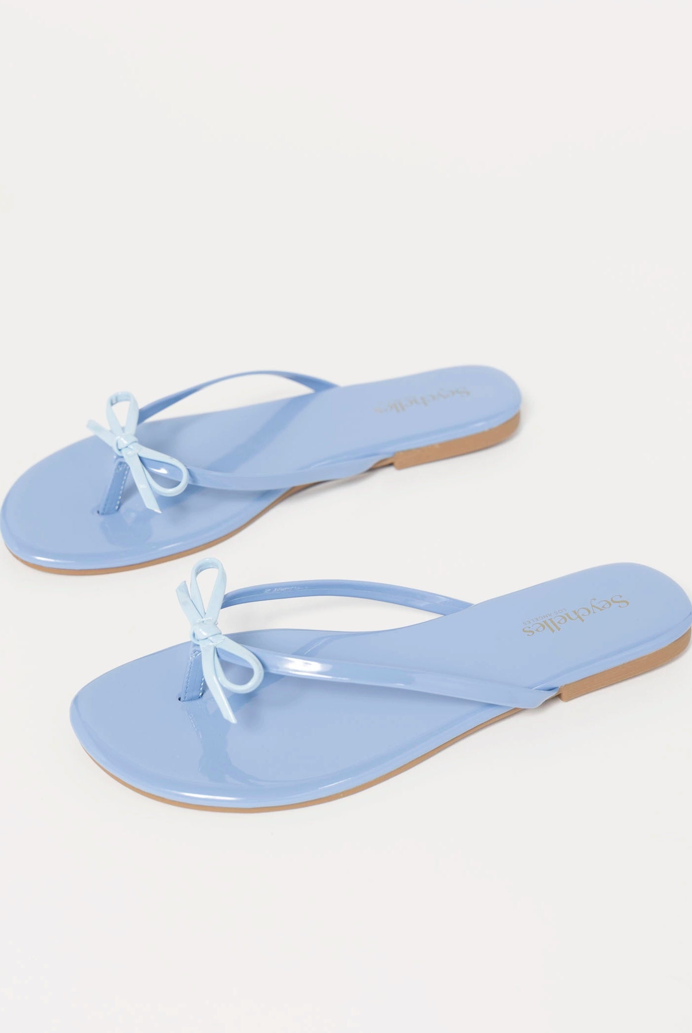 swatch_Blue wishlist flip flop flat sandals