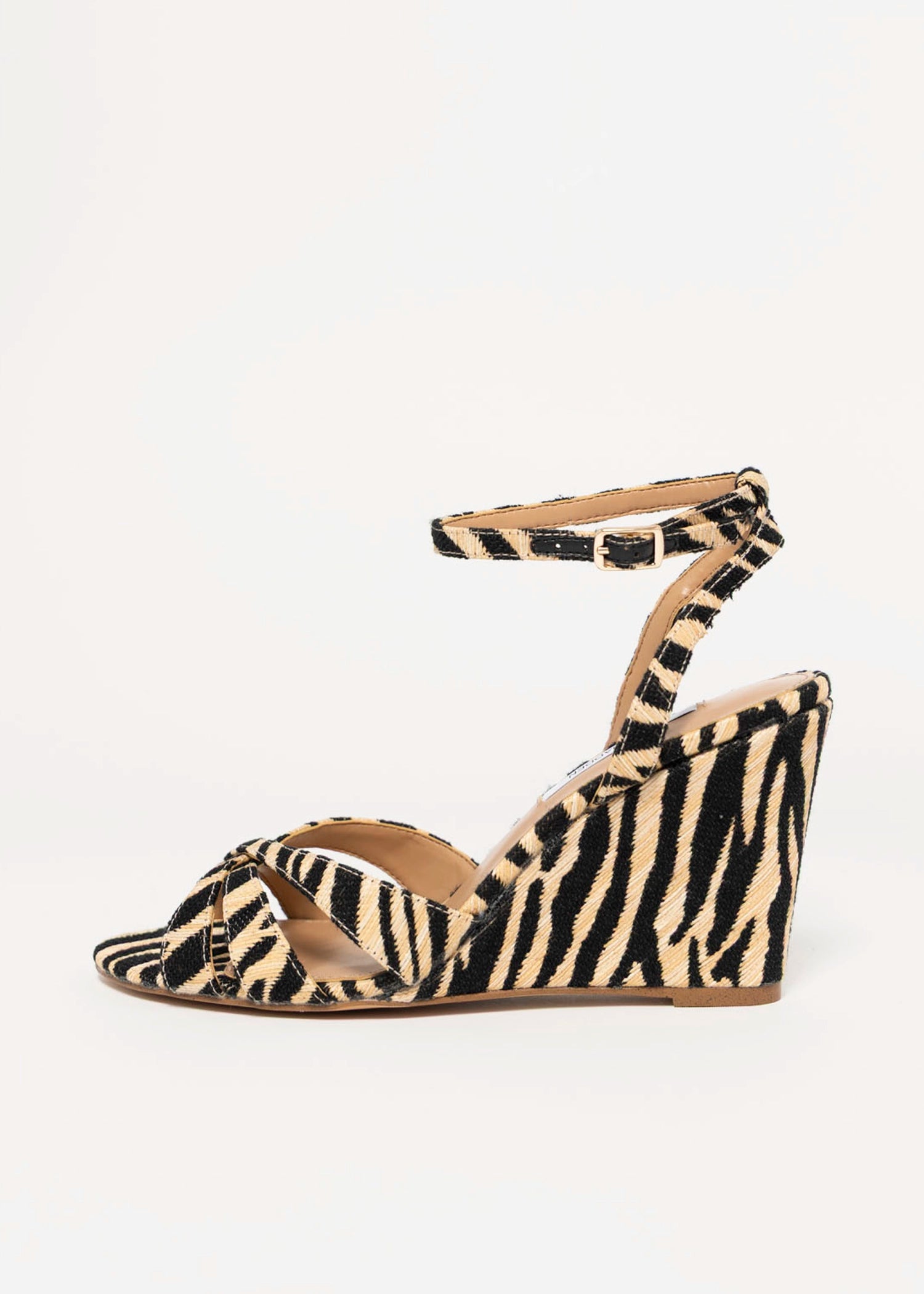 swatch_Zebra steve madden harbor raffia wedge
