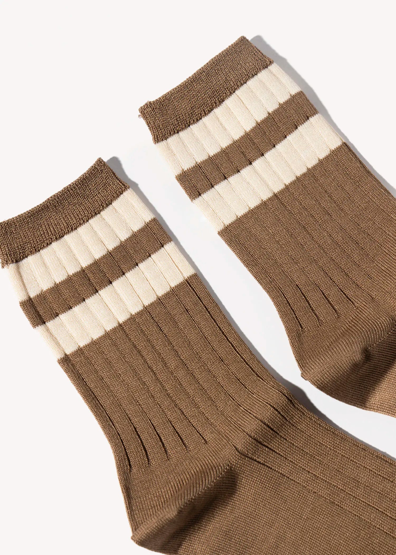 swatch_toffee her varsity socks accessories
