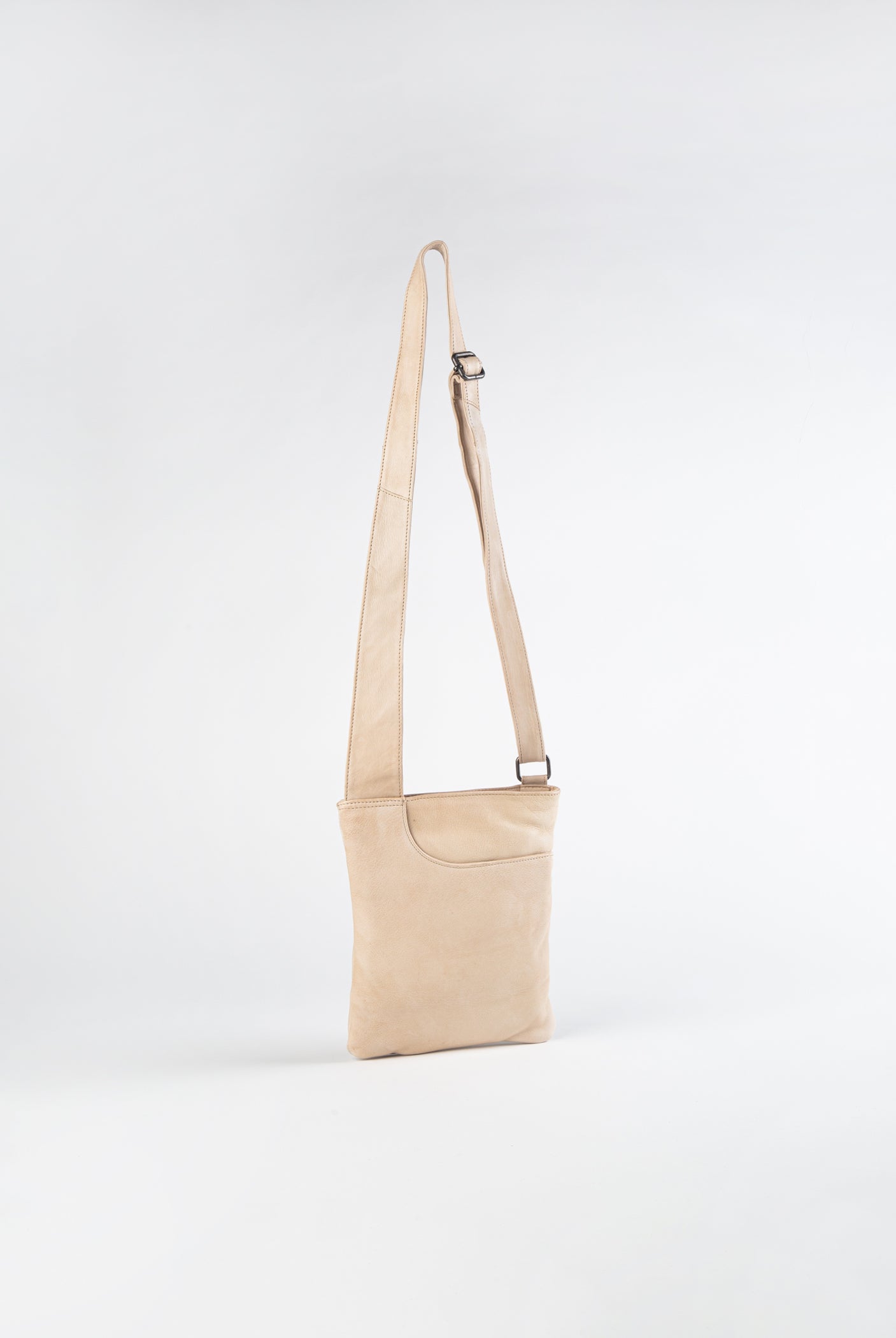 swatch_Oat athena crossbody handbags