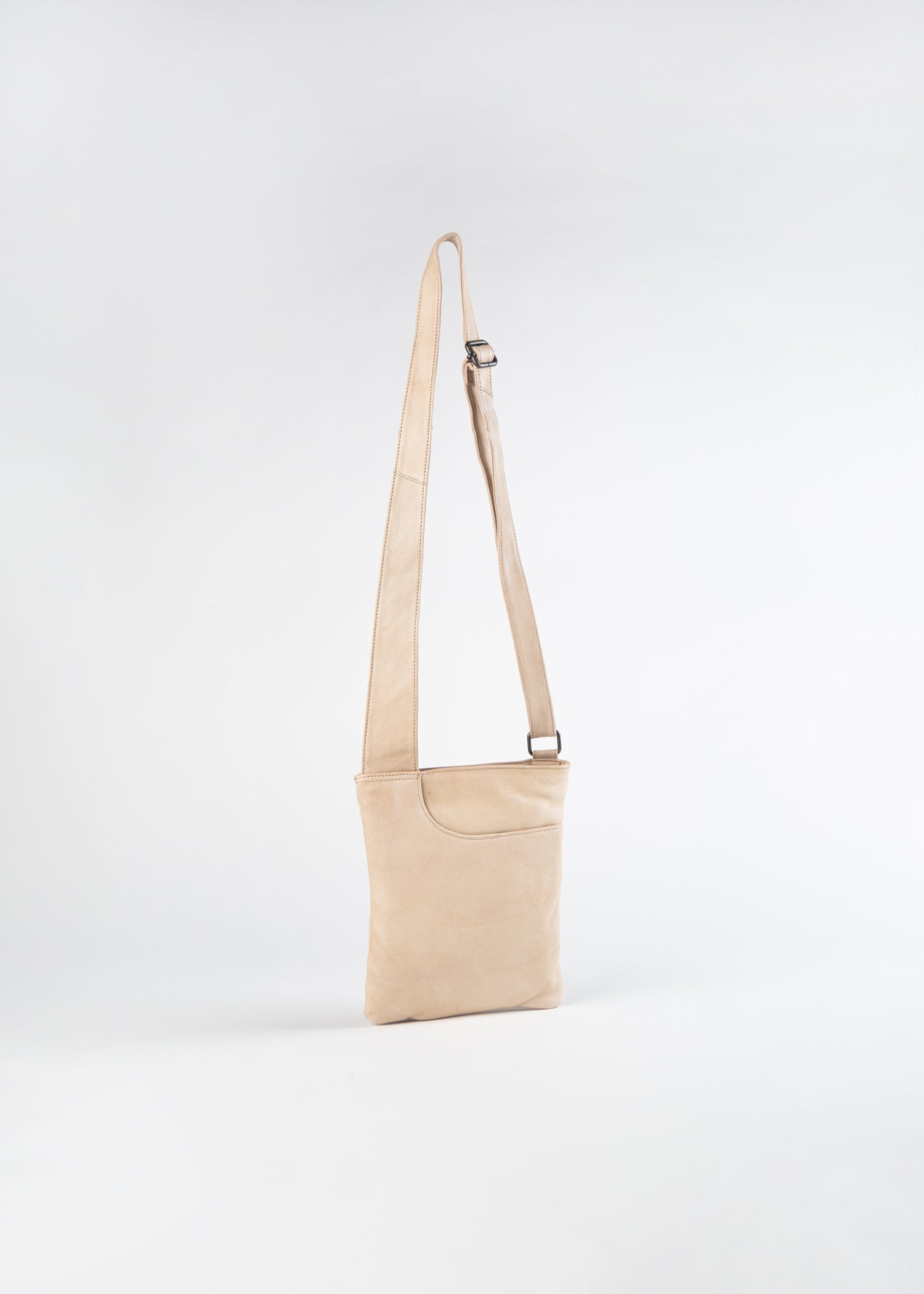 swatch_Oat athena crossbody handbags