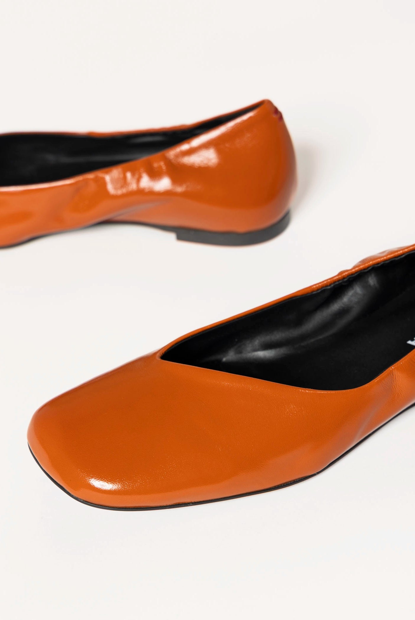 swatch_orange patent xena flat