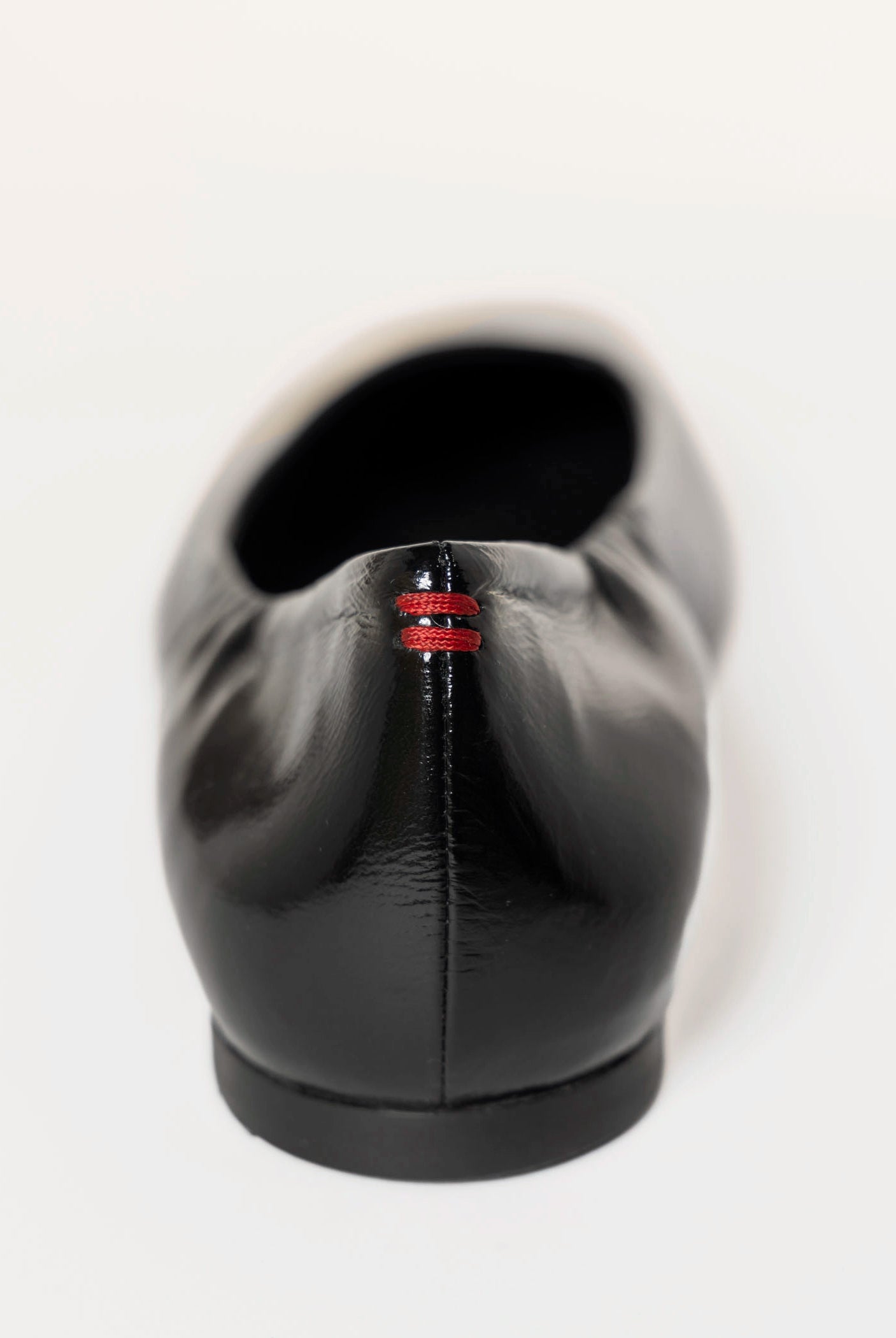 swatch_black patent xena flat