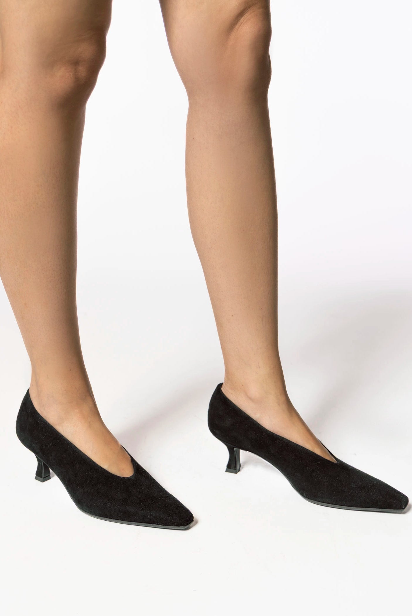 swatch_Grey Suede pump