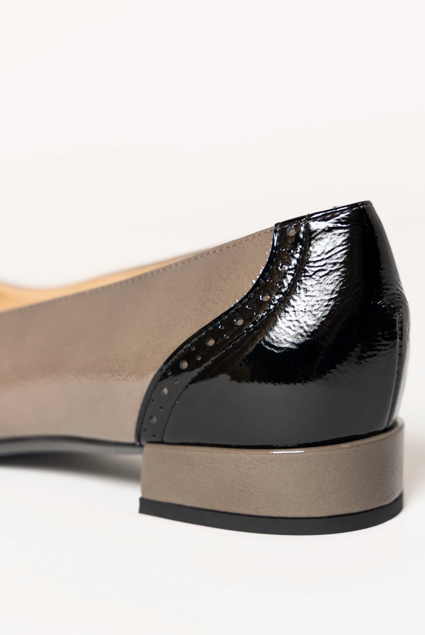 swatch_Taupe Multi spectator flat