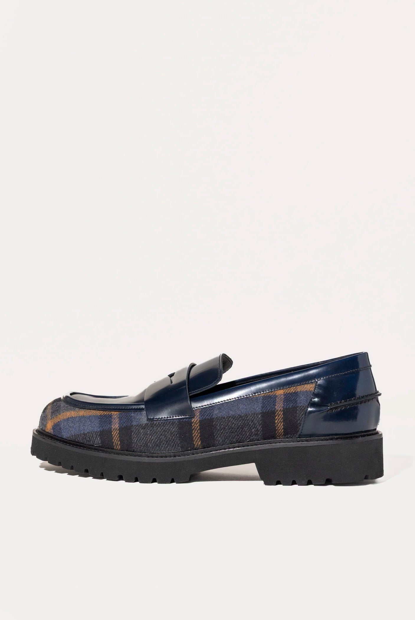 swatch_Navy Leather classic penny loafer