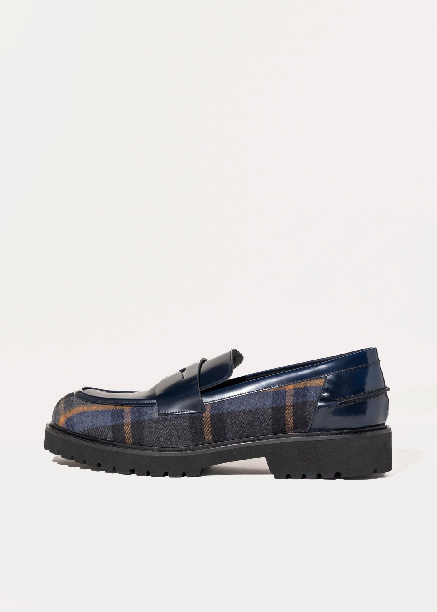 swatch_Navy Leather classic penny loafer