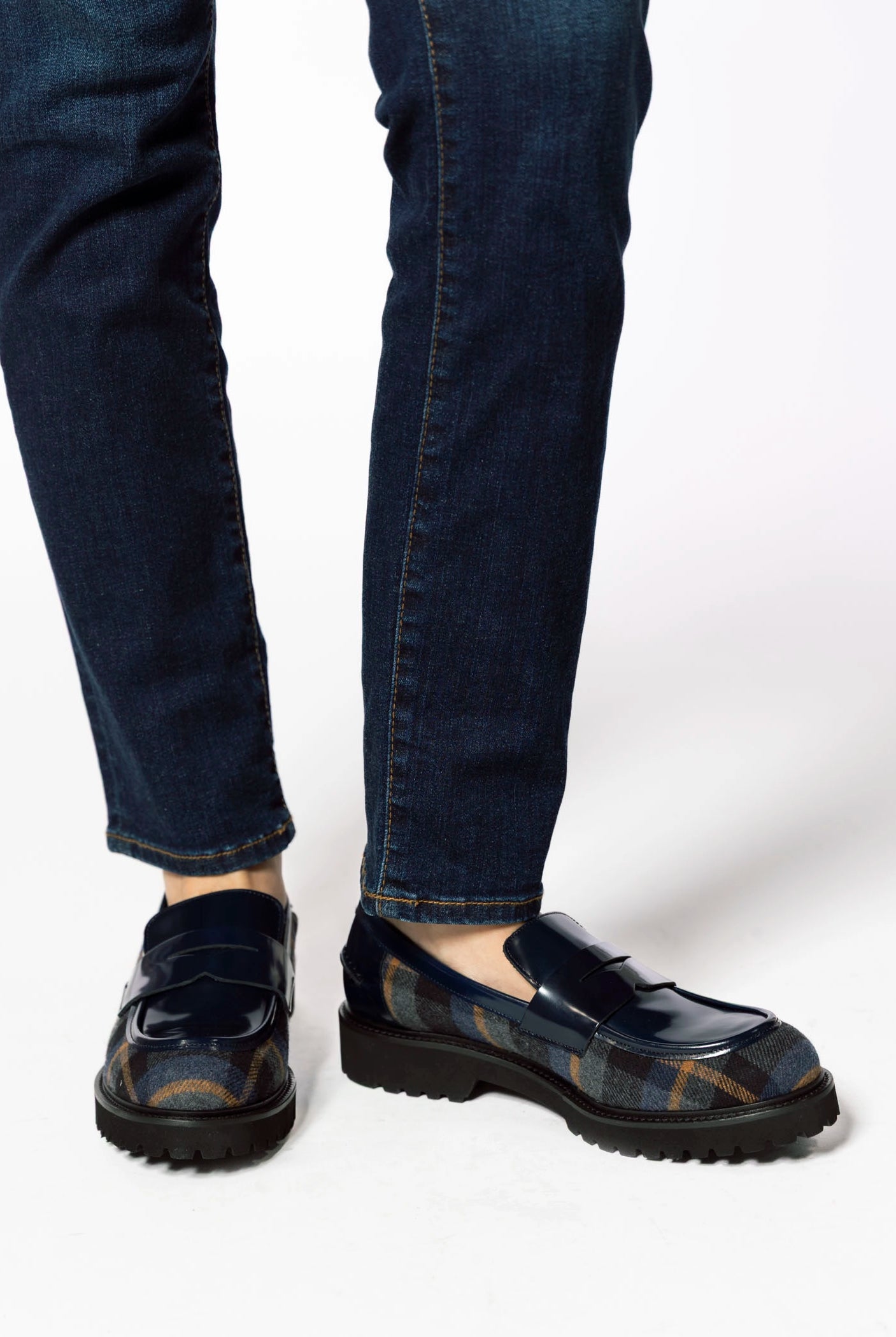 swatch_Navy Leather classic penny loafer
