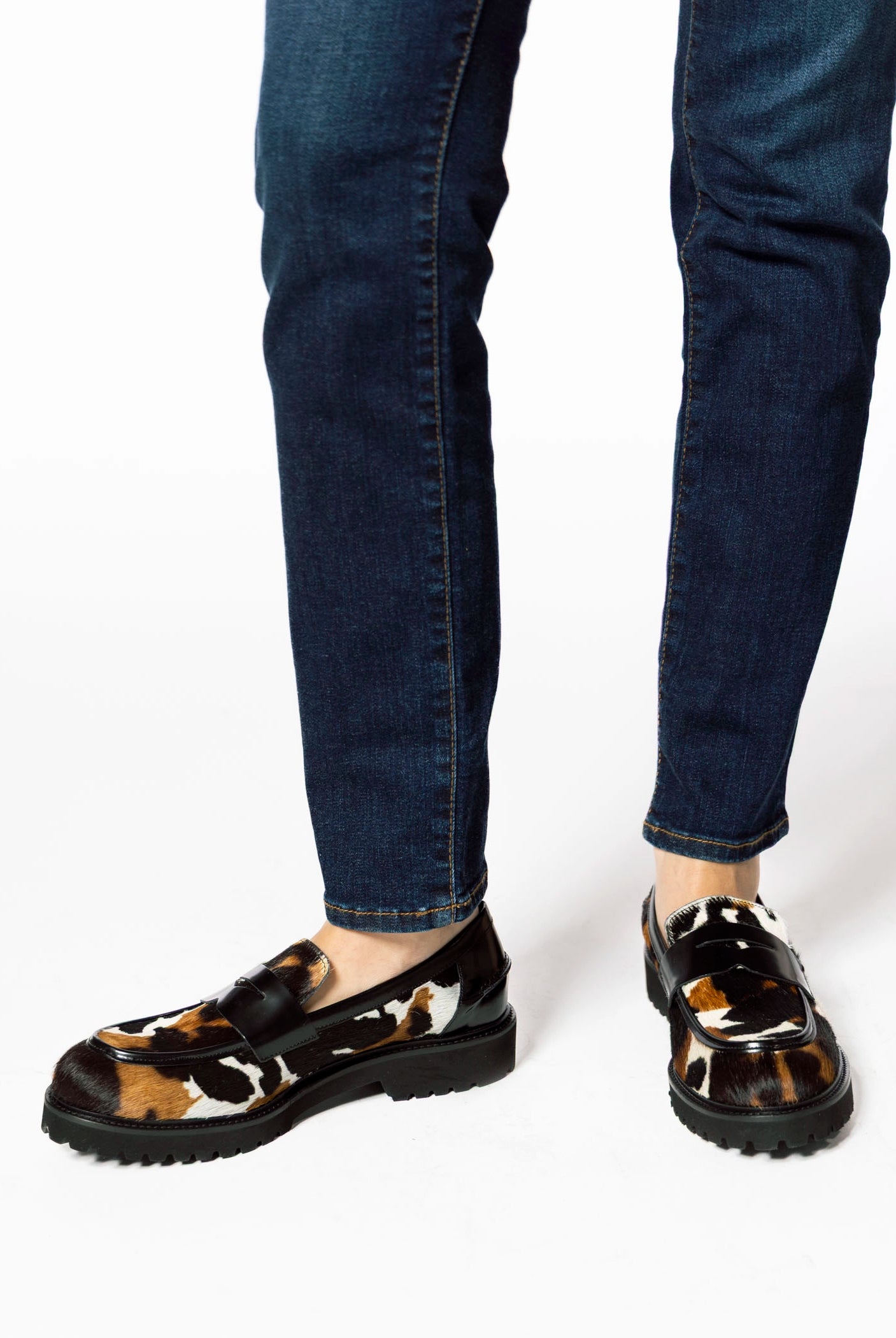 swatch_Cow Haircalf classic penny loafer