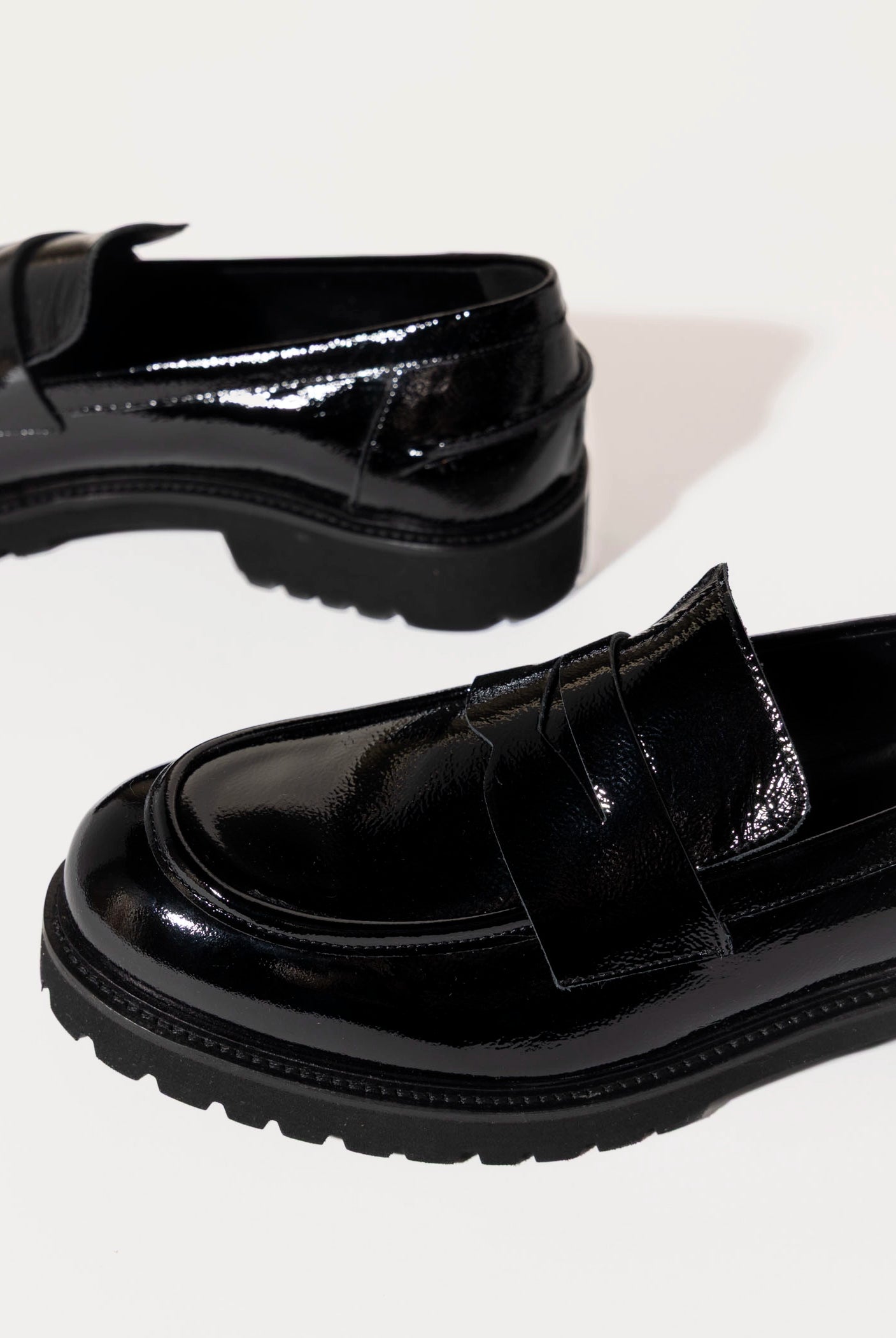 swatch_Black Patent classic penny loafer