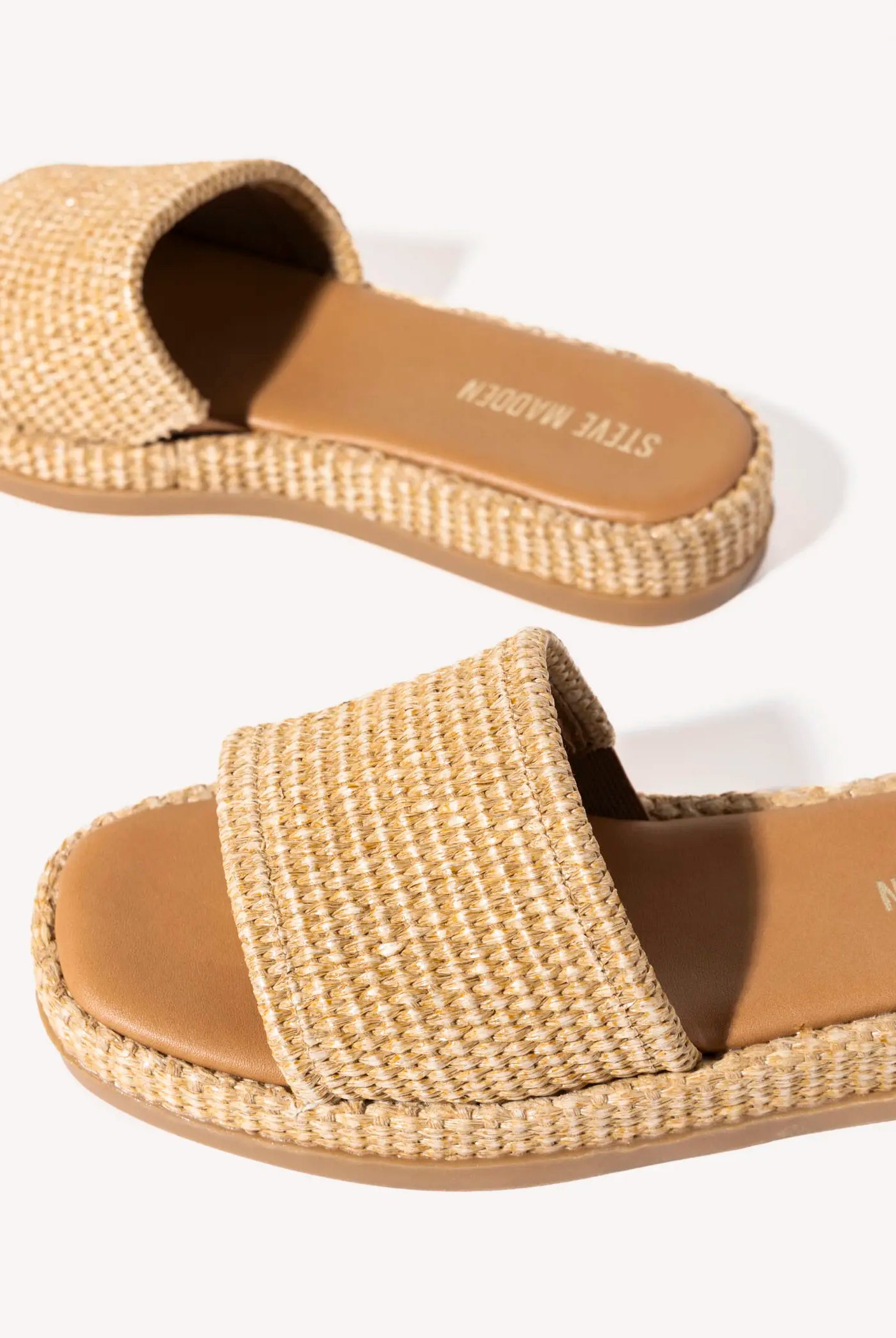 swatch_neutrals boardwalk raffia sandal flat sandals