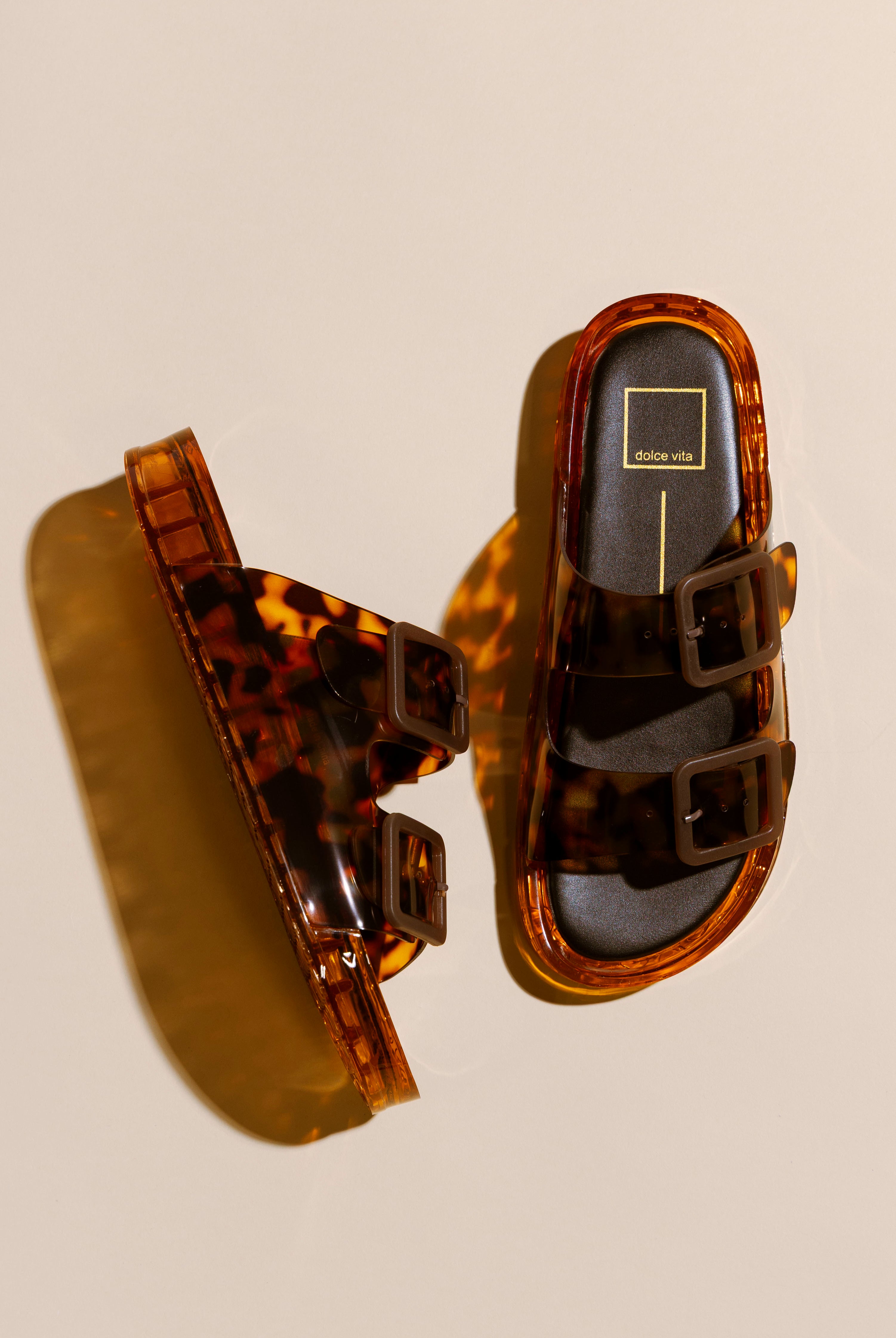 swatch_Tortoise dolce vita julio slide sandal