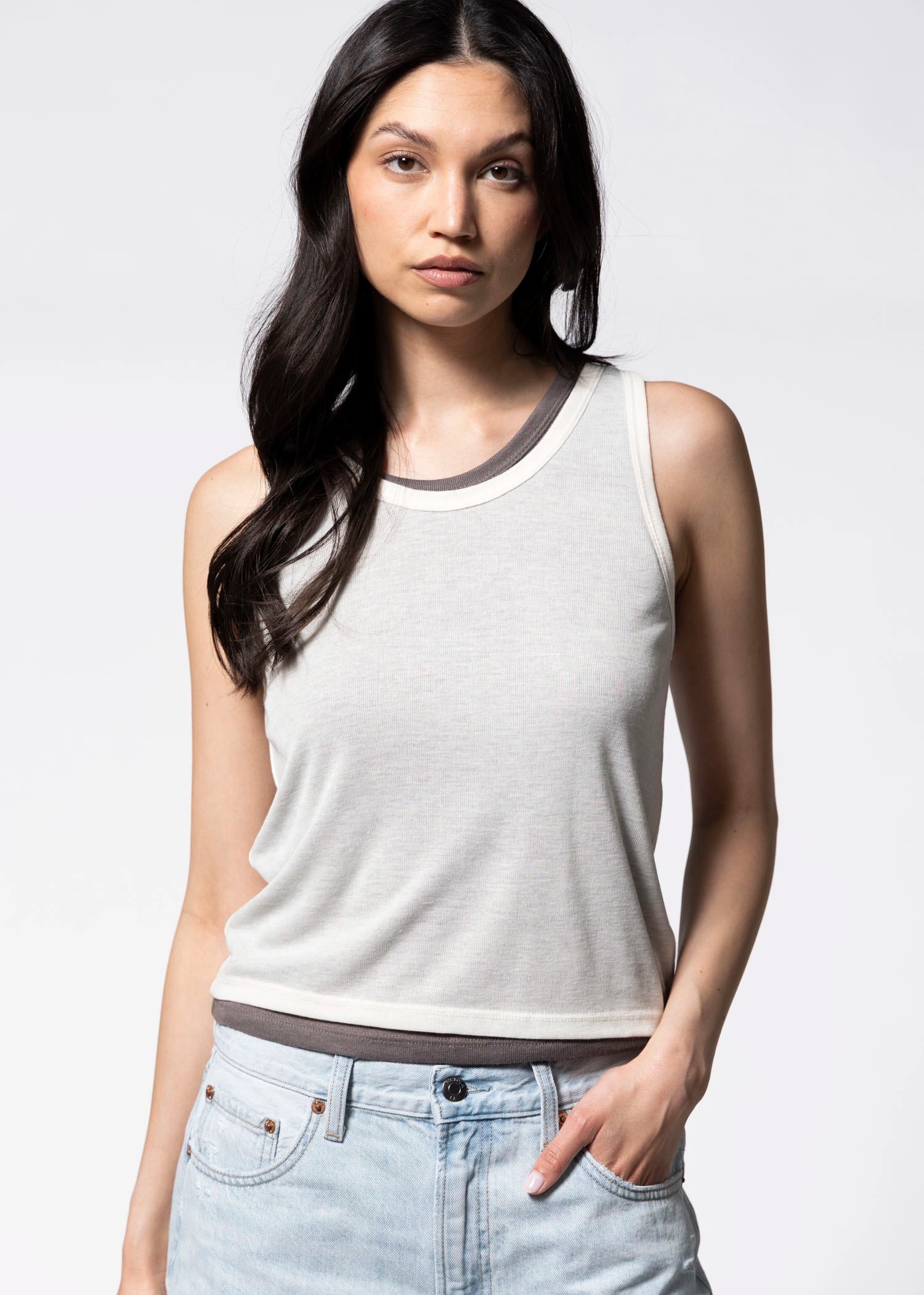 swatch_Cream/Charcoal double layer tank