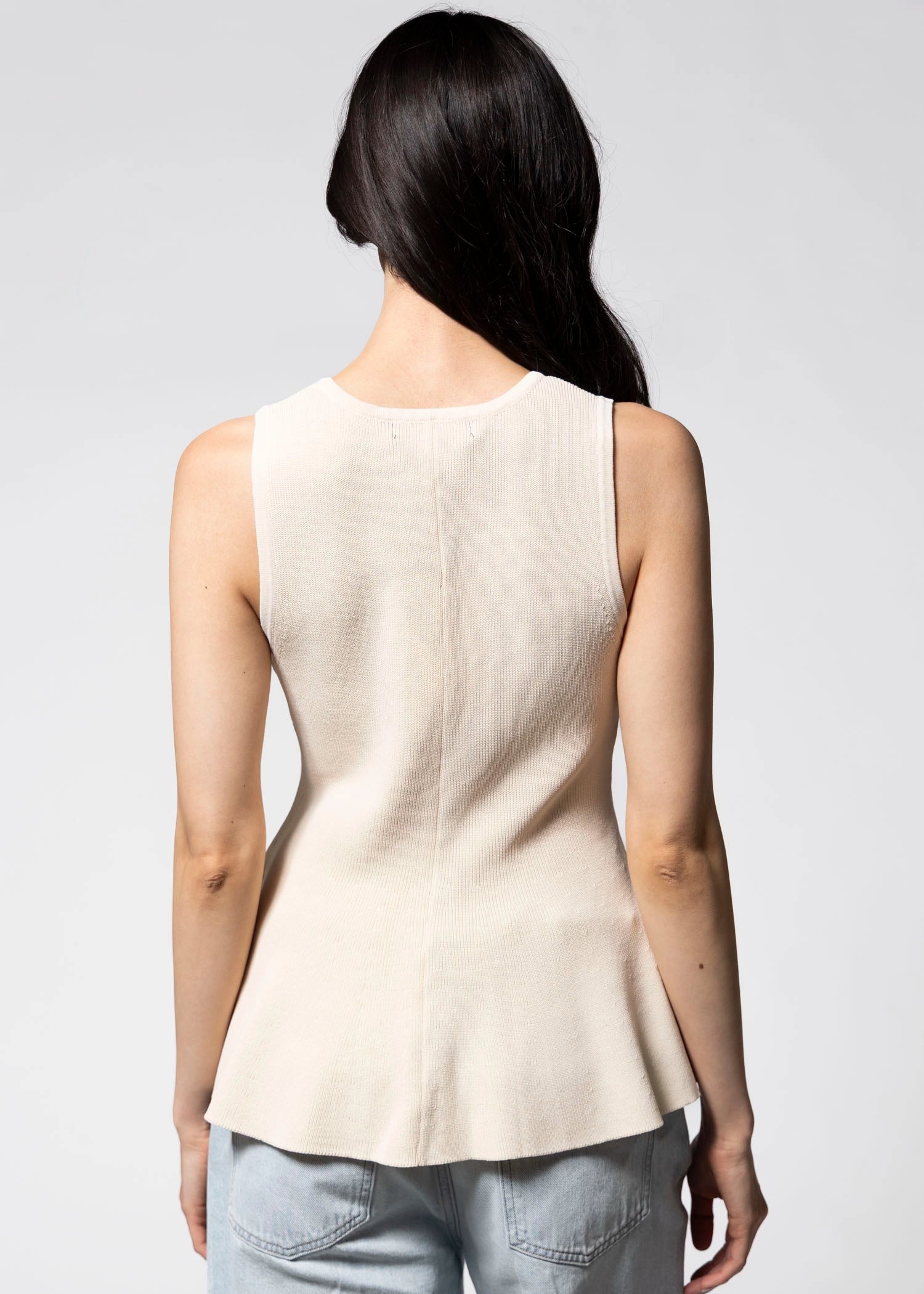 swatch_Ecru Deluc puglia knit vest