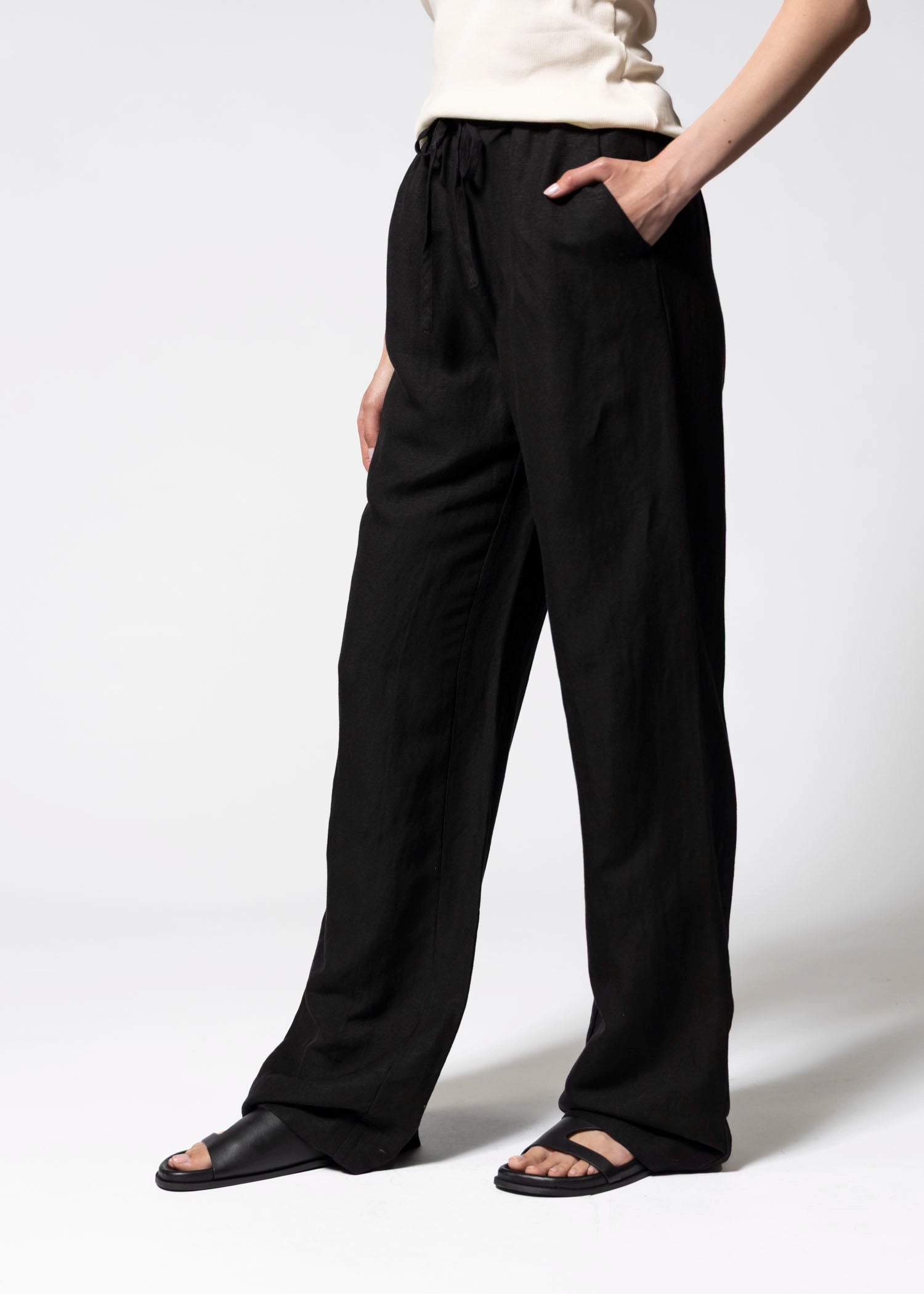 swatch_Black sanctuary shoreline linen pant