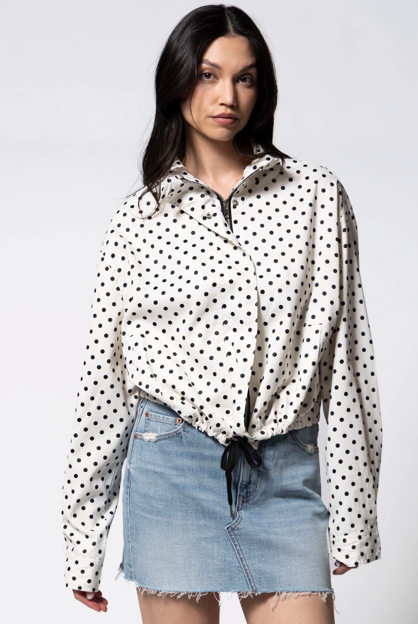 swatch_White polka dot windbreaker