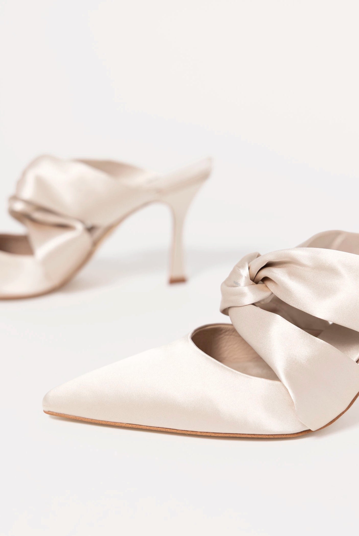 swatch_Champagne Satin jeffrey campbell tied up satin heel heels