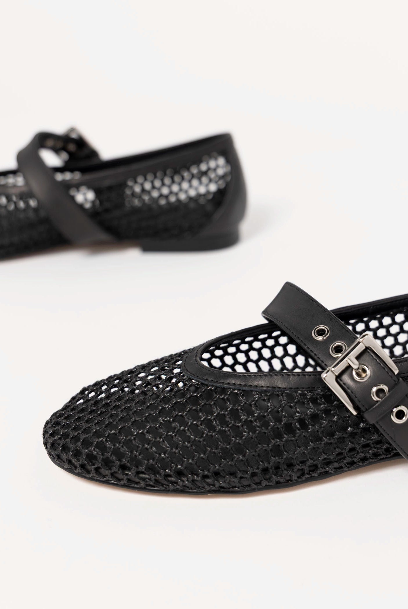 swatch_Black tony bianco carla mary jane flat