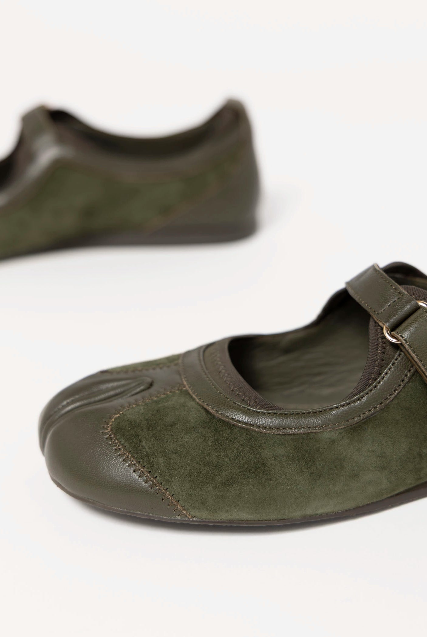 swatch_Olive Combo jeffrey campbell thalion tabi mary jane