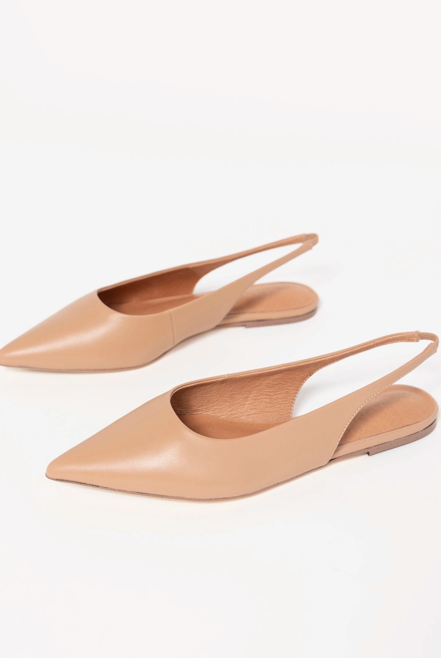 swatch_Peru Leather tony bianco javier slingback flat