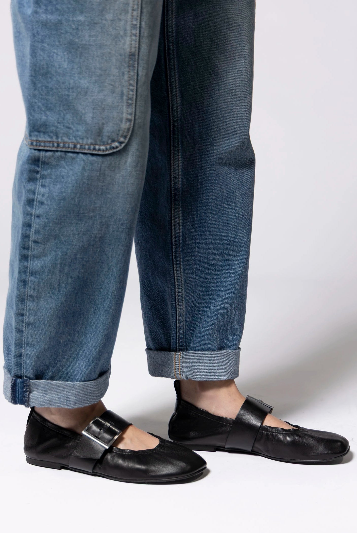 swatch_Black Leather alohas sarea ballet flat mary jane