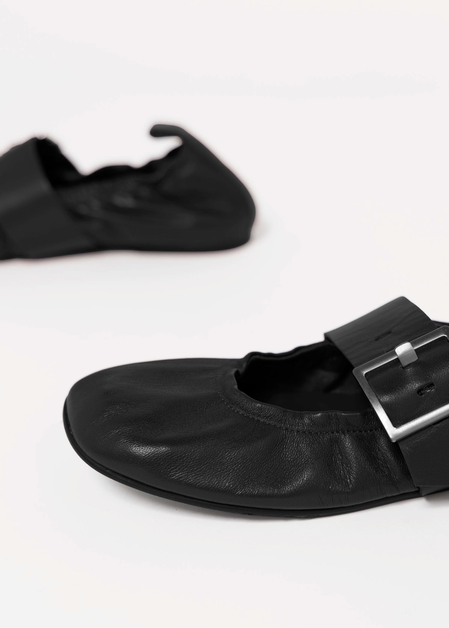 swatch_Black Leather alohas sarea ballet flat mary jane