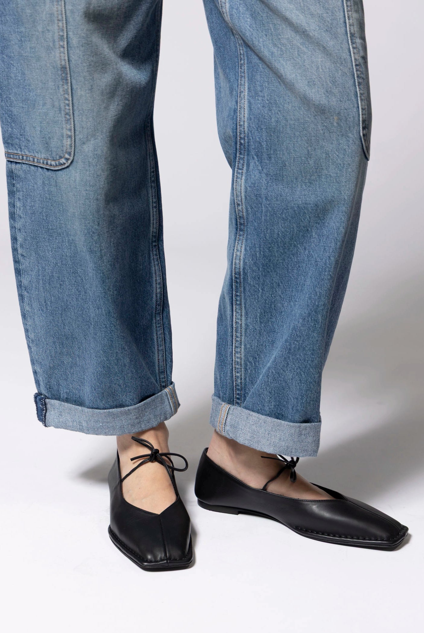 swatch_Black Leather alohas sway ballet flat