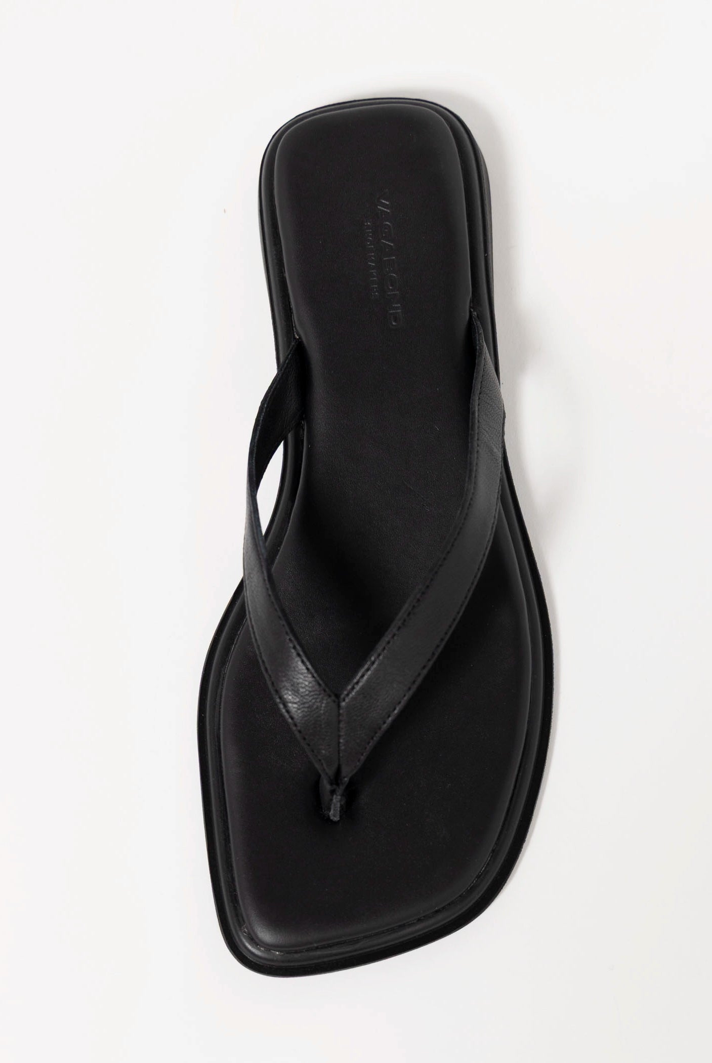 swatch_Black Leather vagabond izzy thong sandals