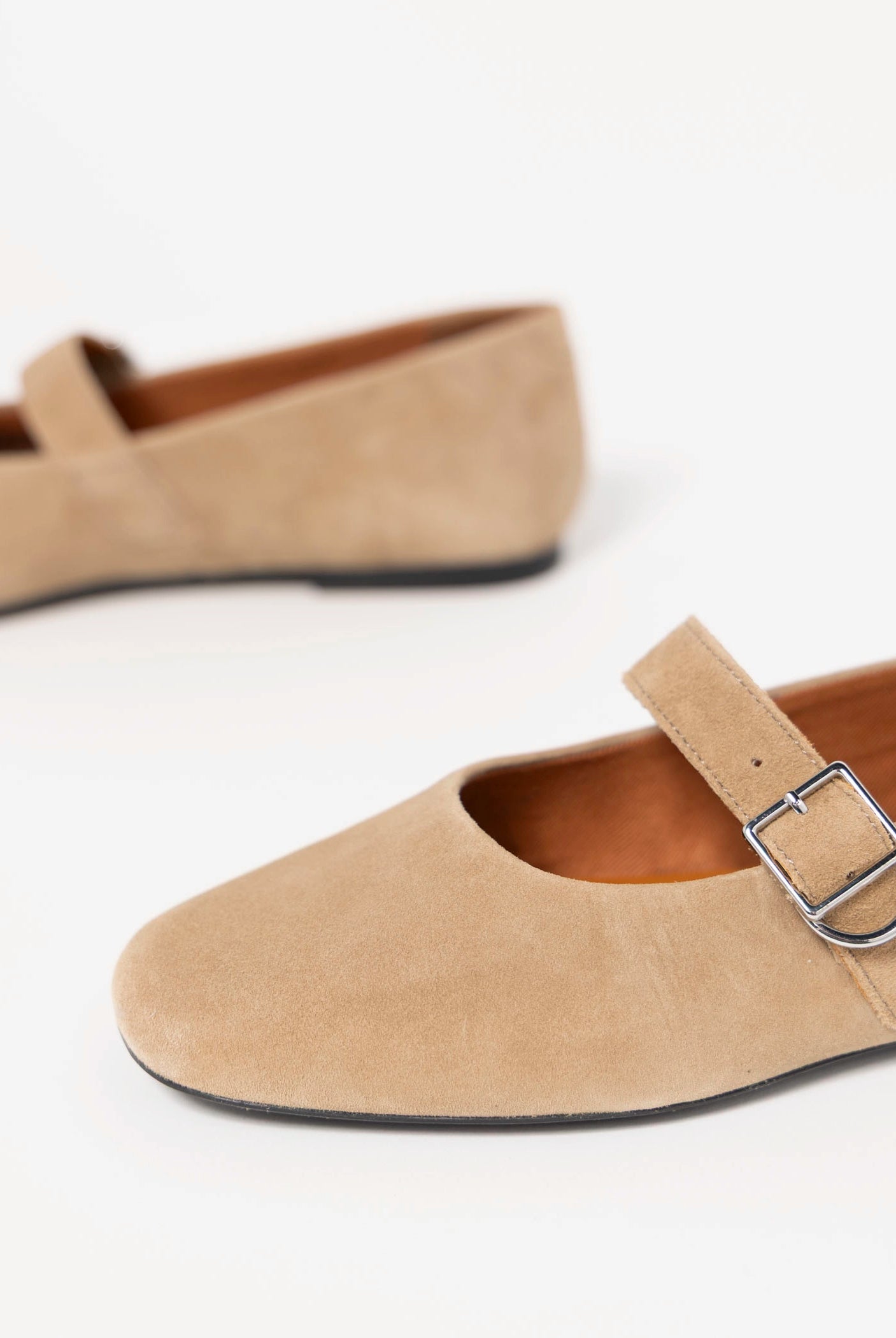 swatch_Nougat jolin mary jane flats