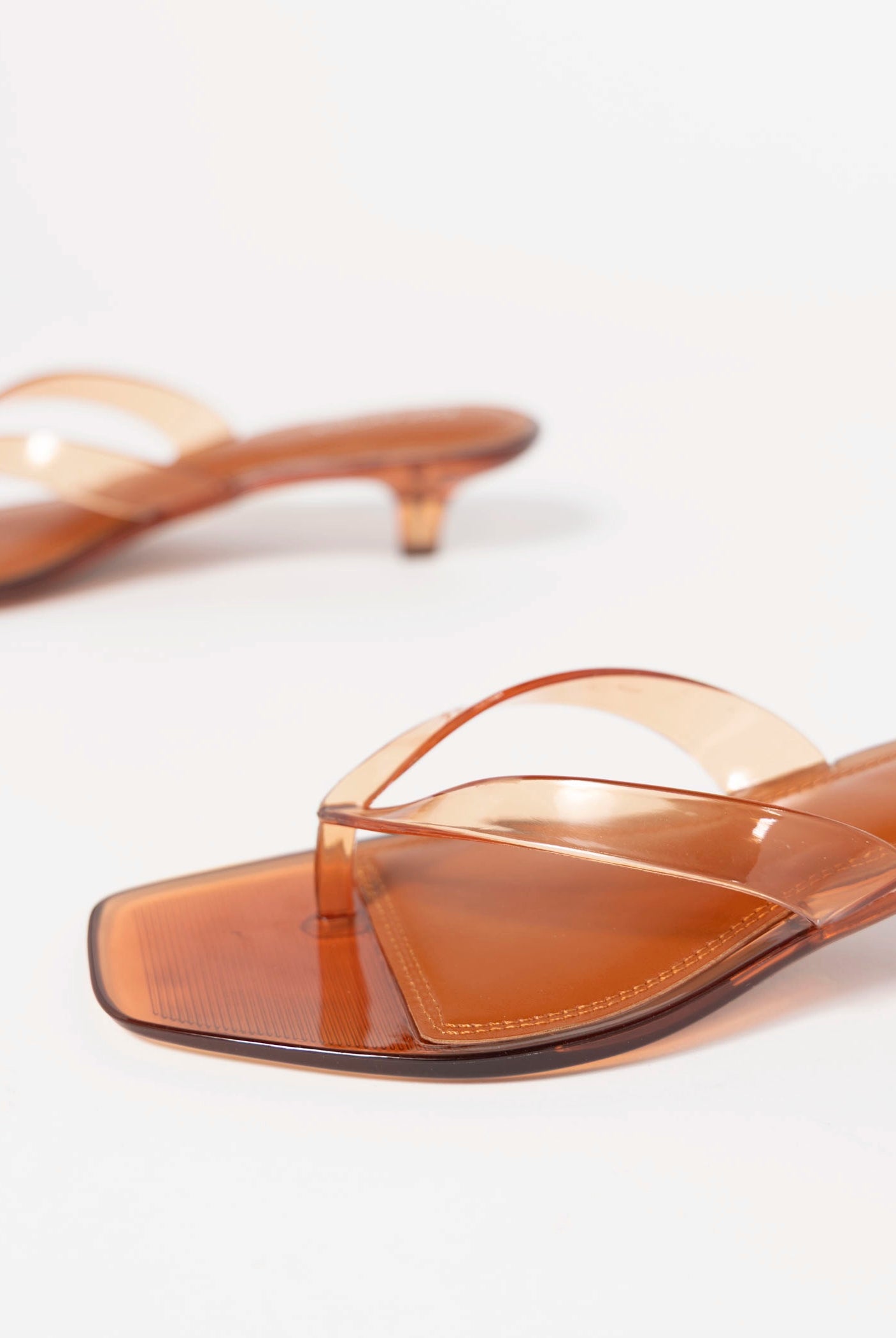 swatch_Tan jelly thong heeled sandal