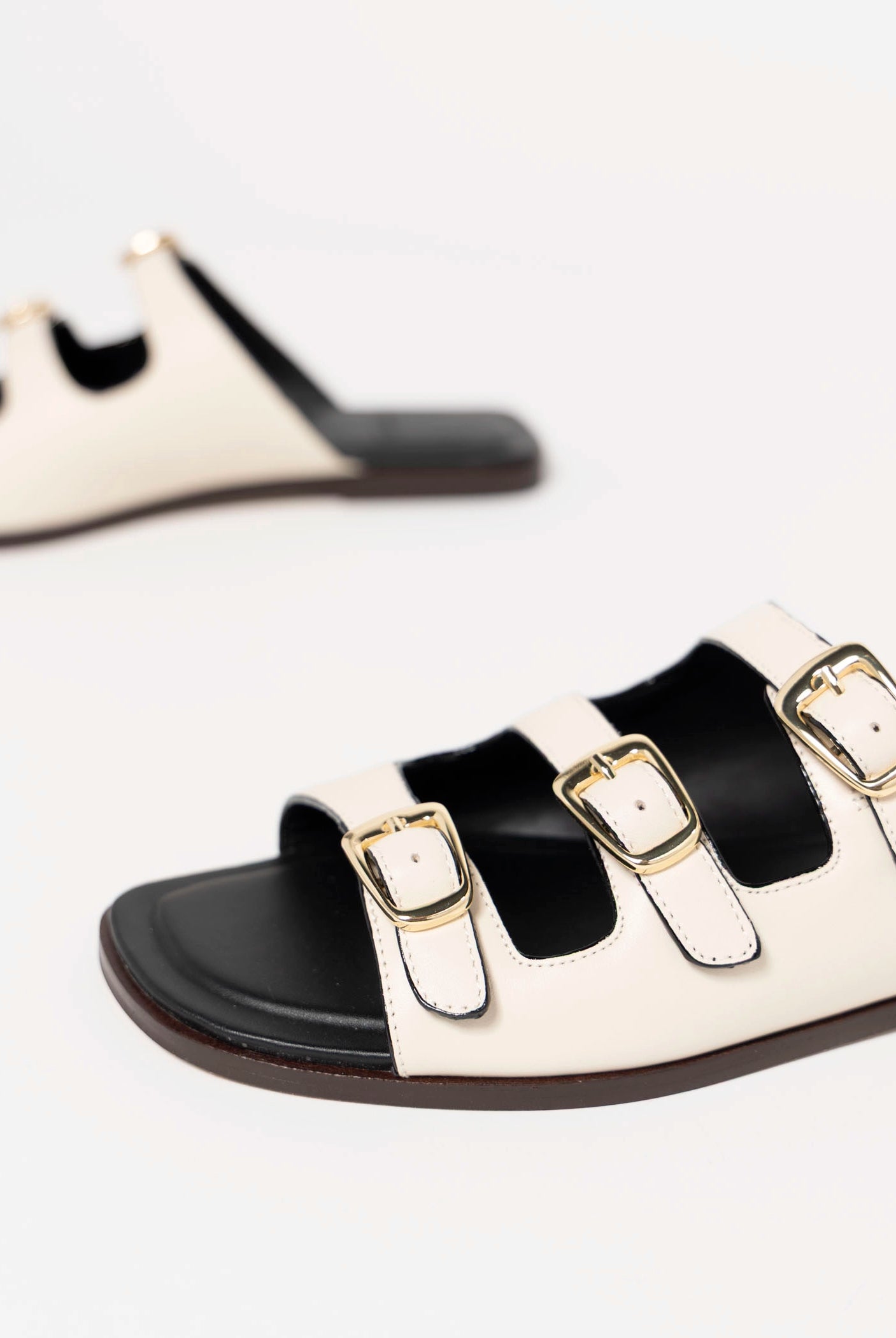 swatch_Bone Leather dolce vita fin slide sandal