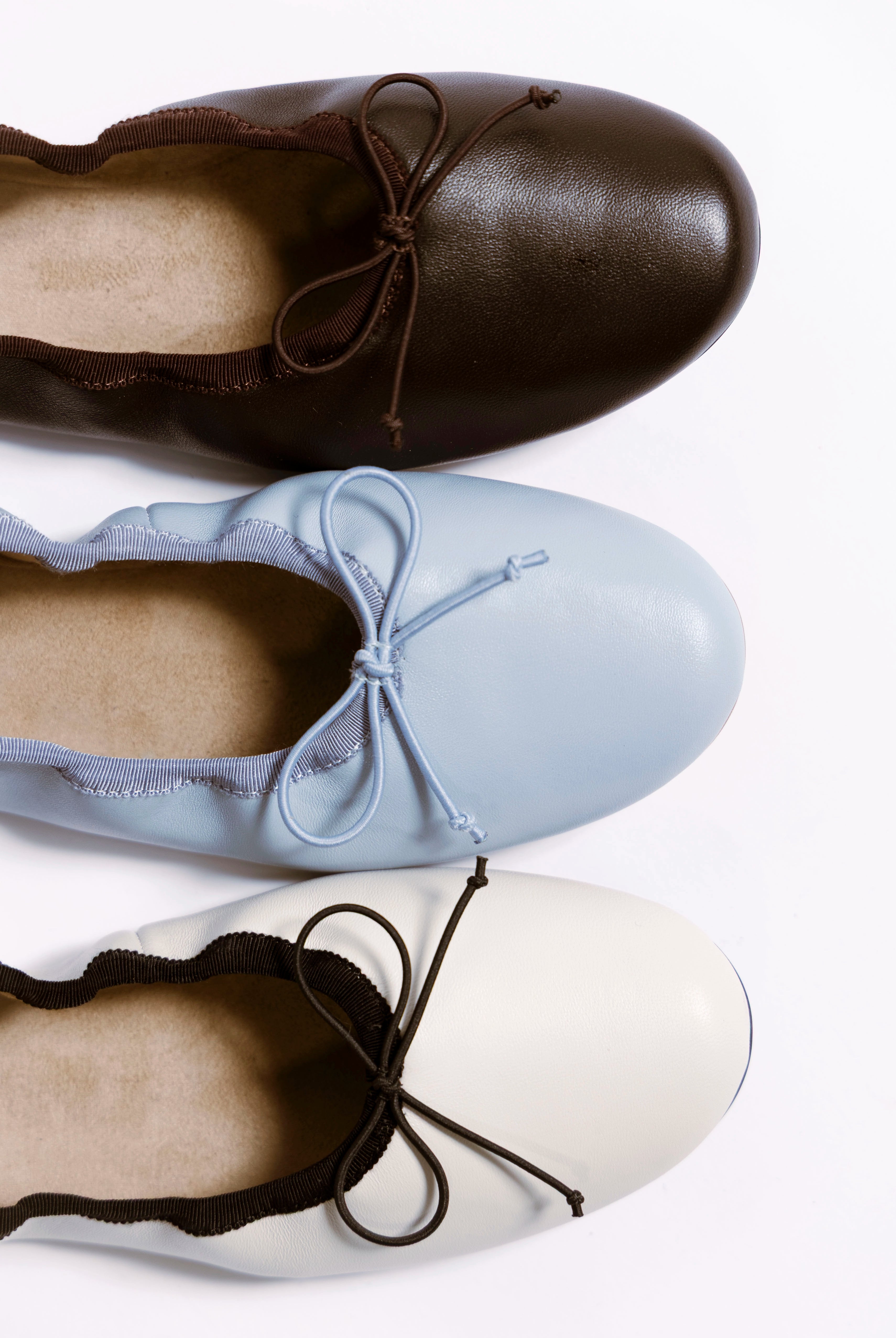 swatch_Dove Leather tony bianco chelsea ballet flat