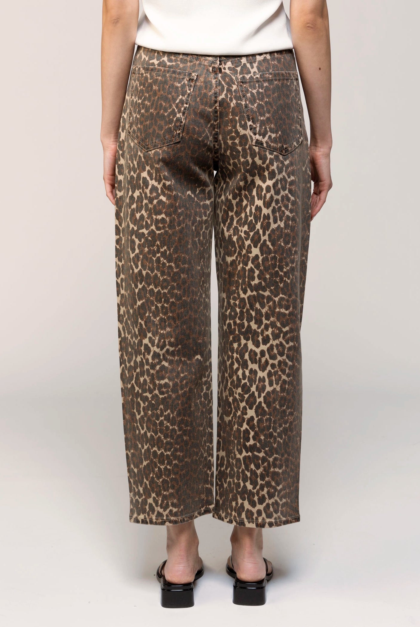 swatch_Cool Cat daze denim westward barrel leopard jean