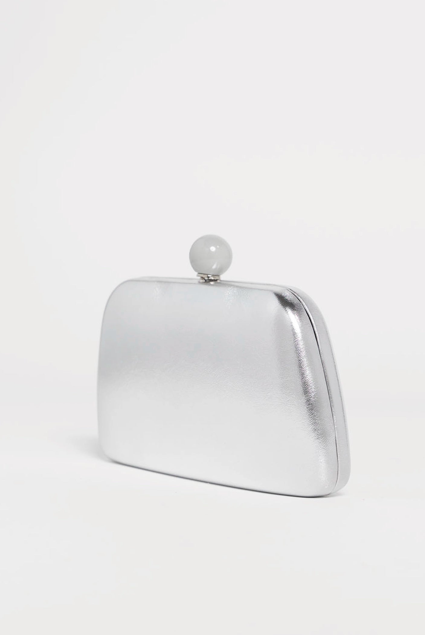 swatch_Silver urban expressions sahara clutch