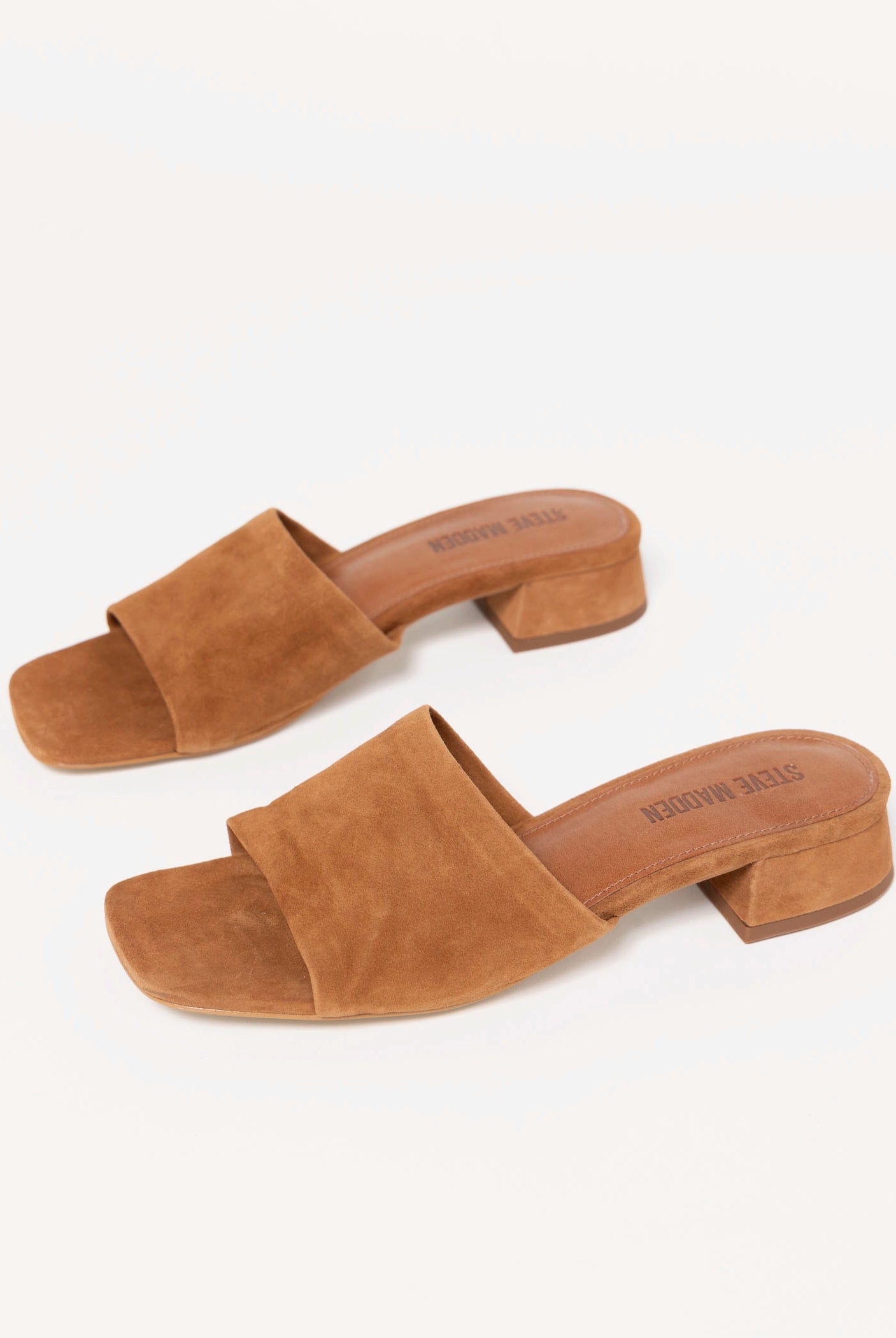 swatch_Chestnut steve madden montgomery slide sandal