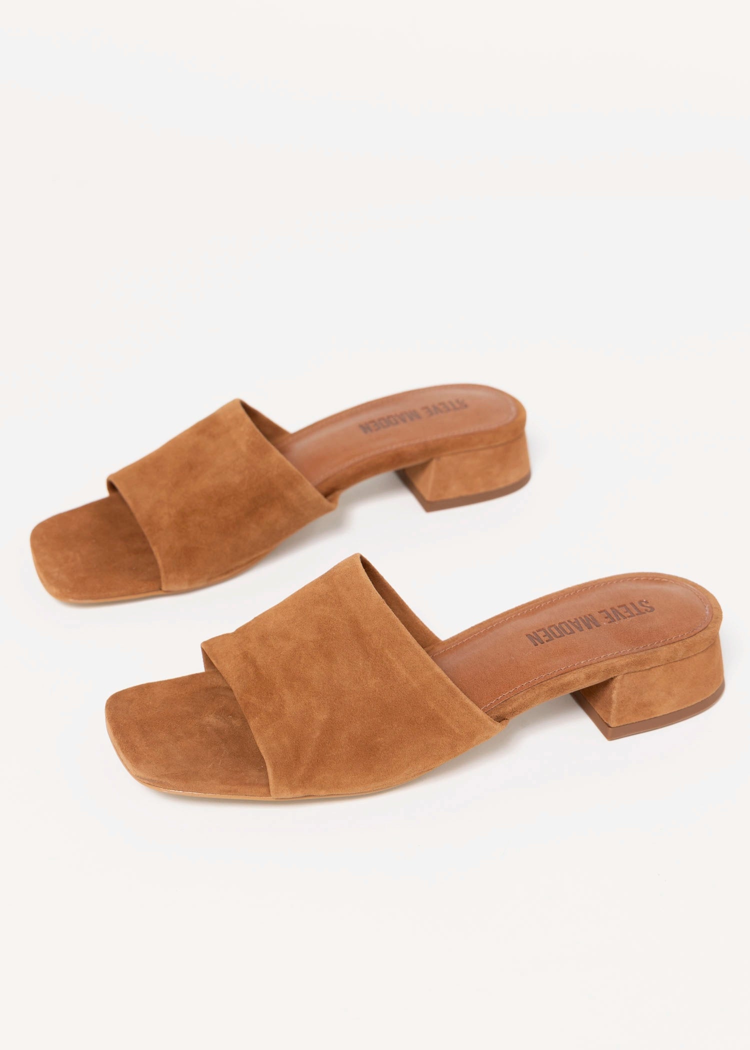 swatch_Chestnut steve madden montgomery slide sandal