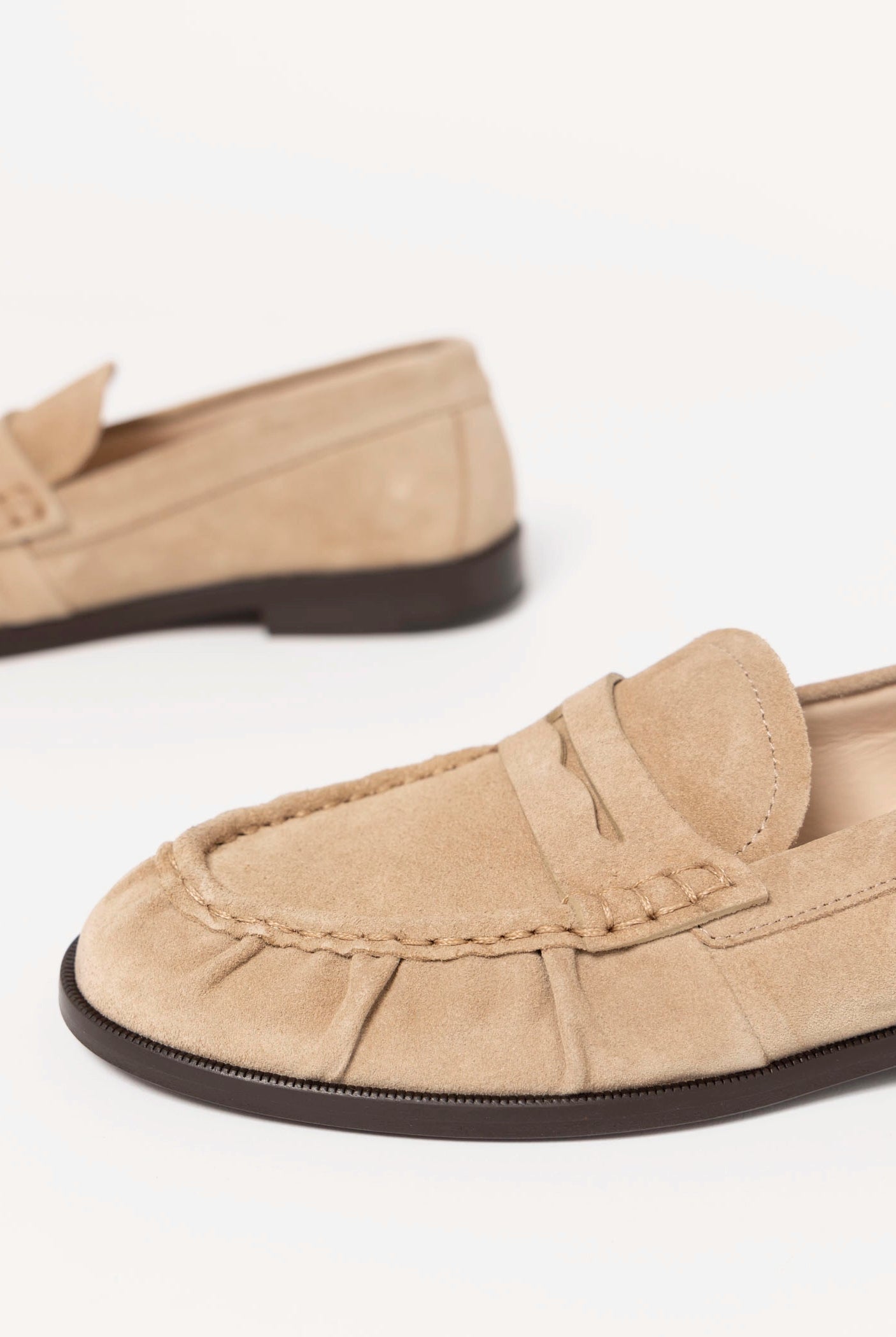 swatch_Sand Suede l'idea ruched leather loafer