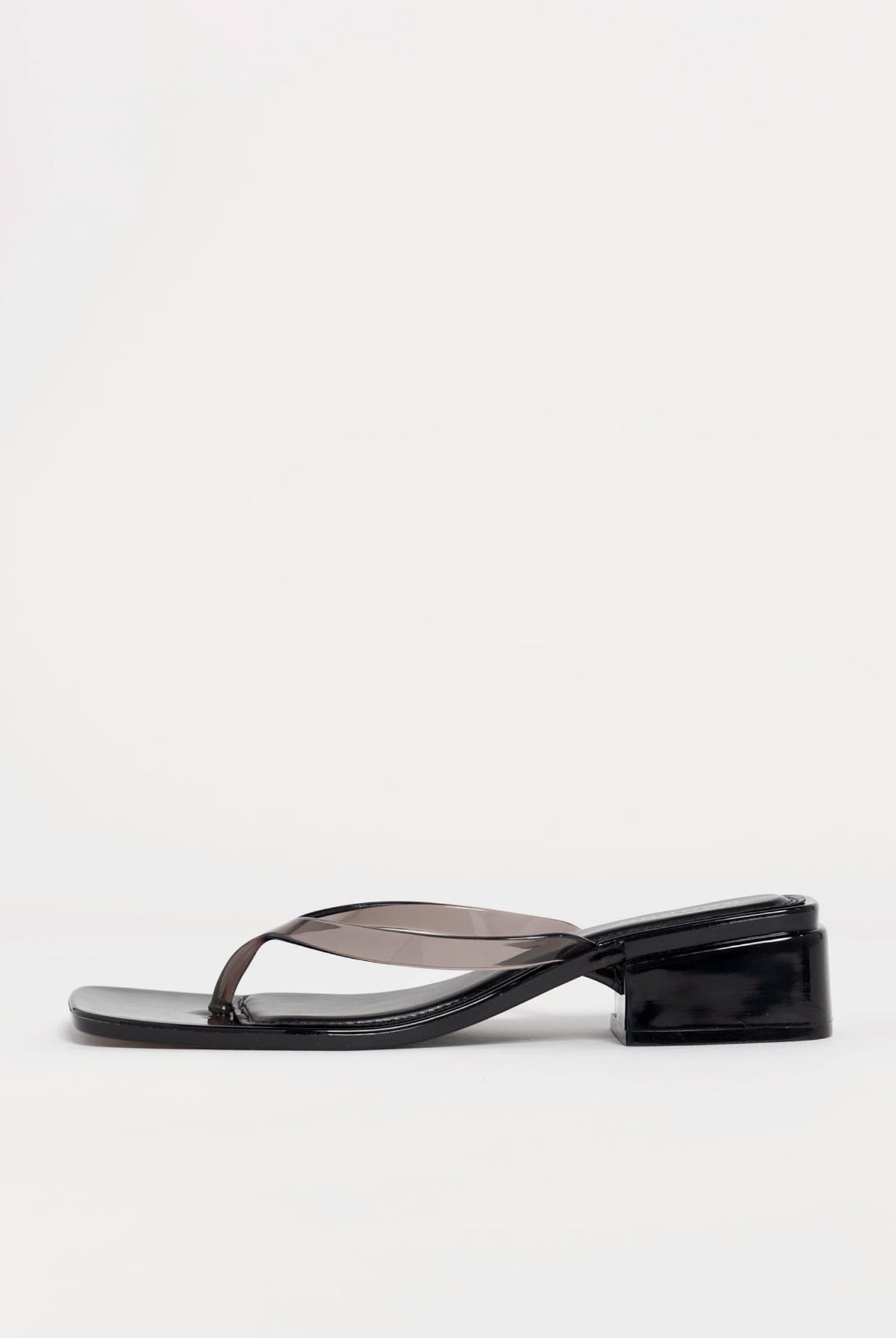 swatch_Smoke britney jelly thong sandal