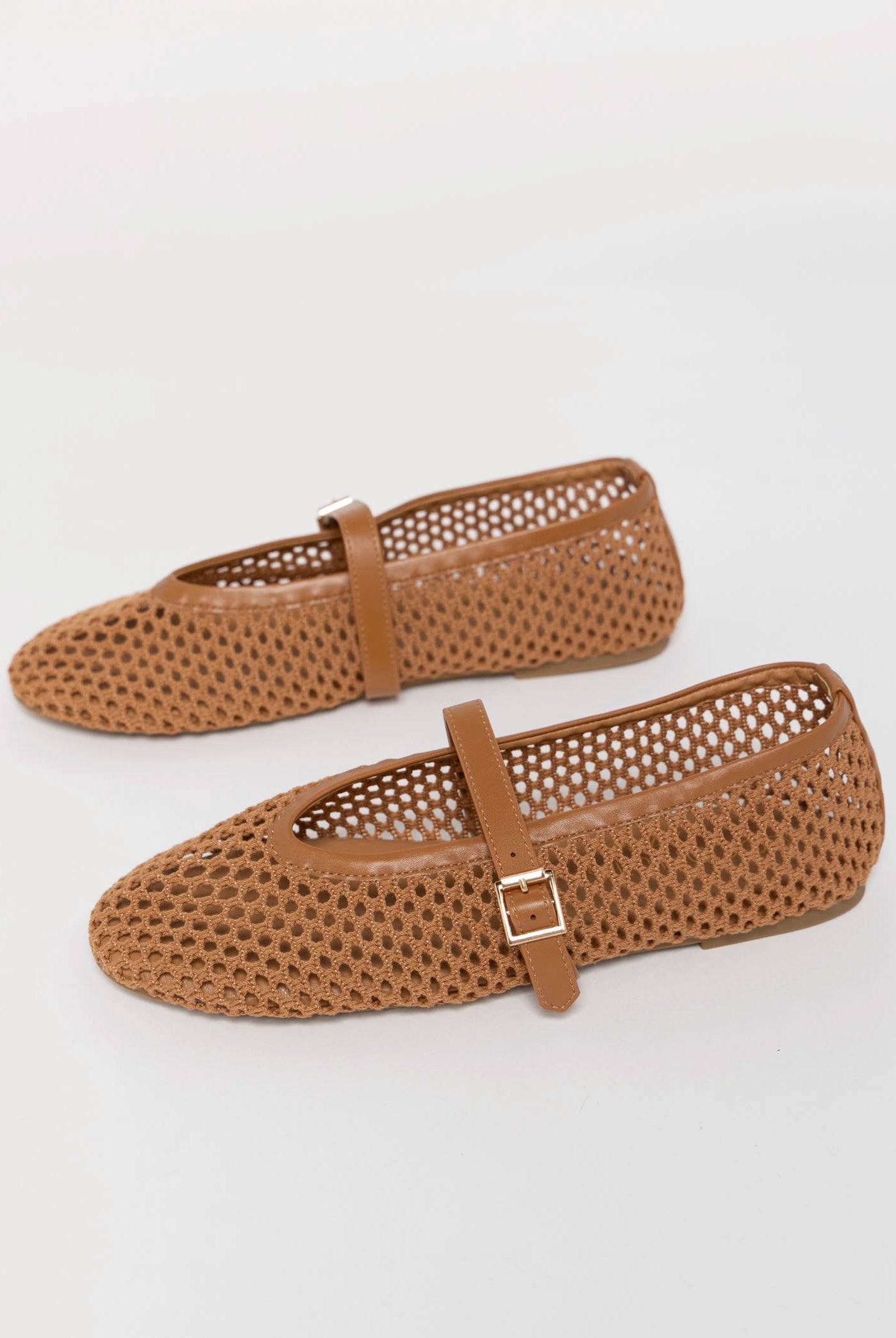 swatch_Tan coconuts nolita woven flat