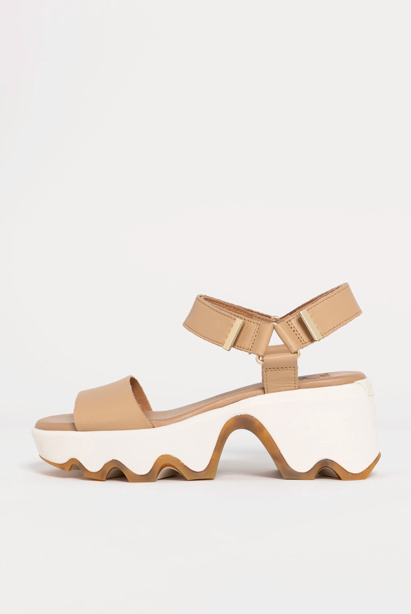 swatch_Beige sorel kinetic aura sandals