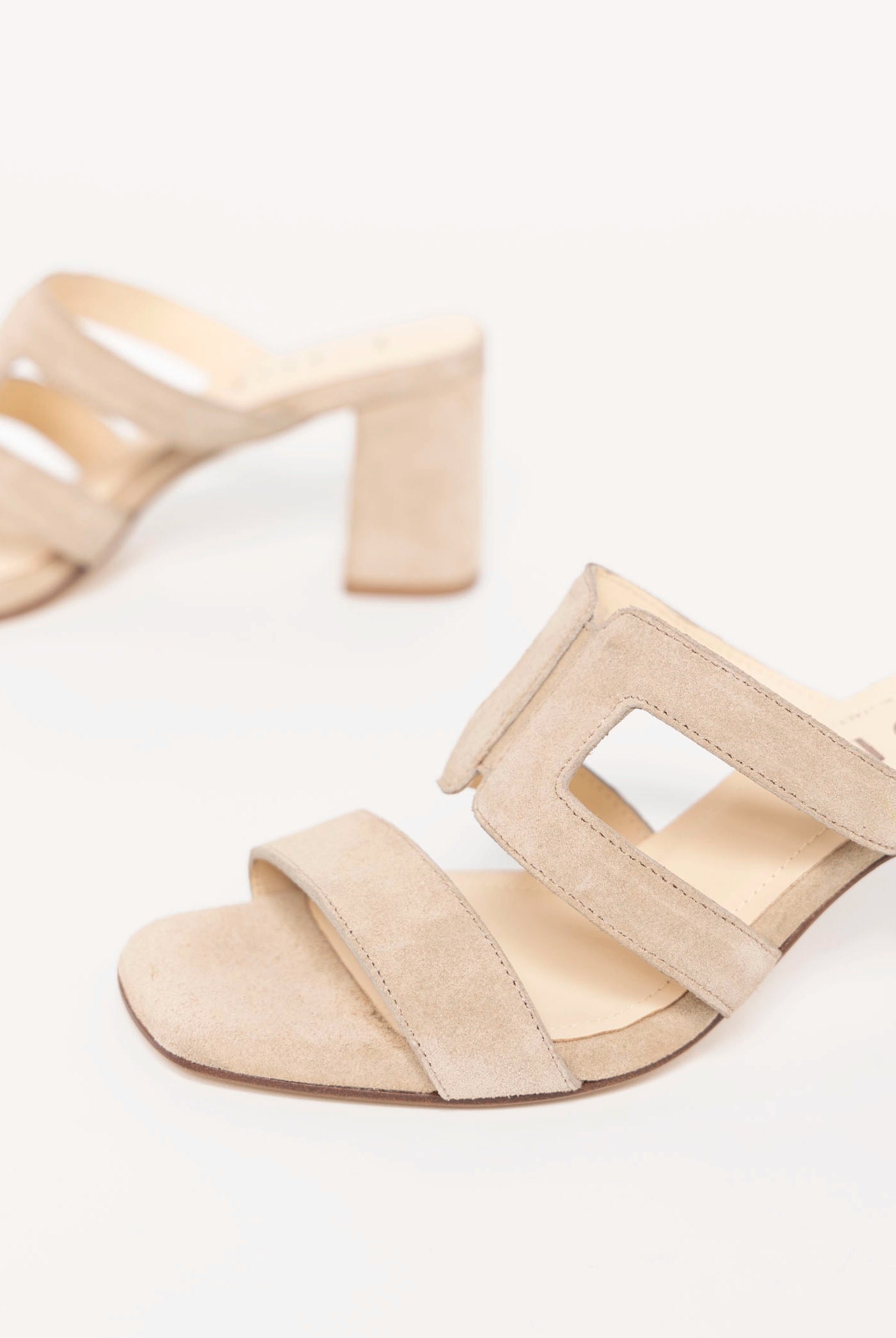swatch_Sand Suede l'idea cutout heeled sandal