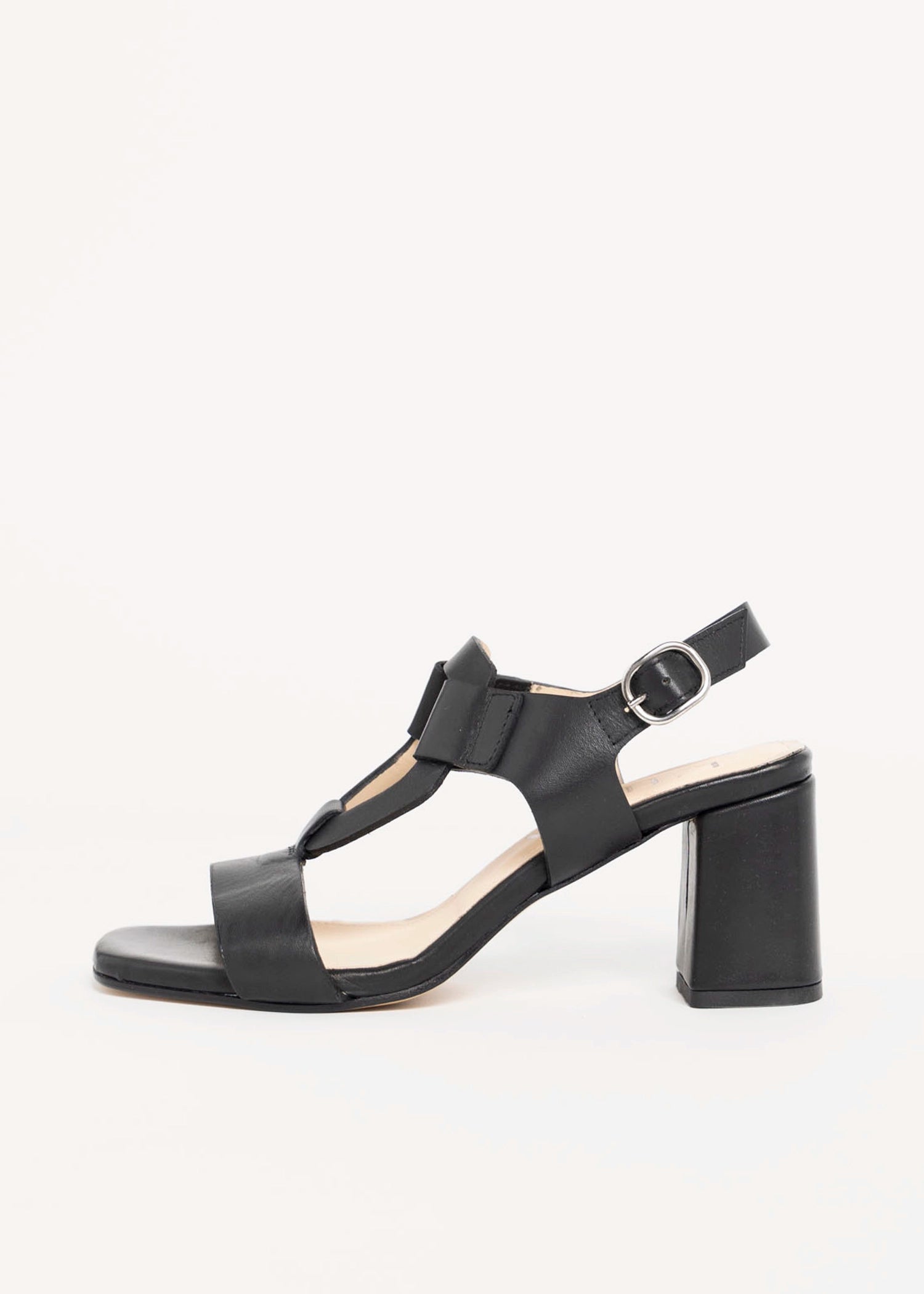 swatch_Black Leather heeled leather sandal
