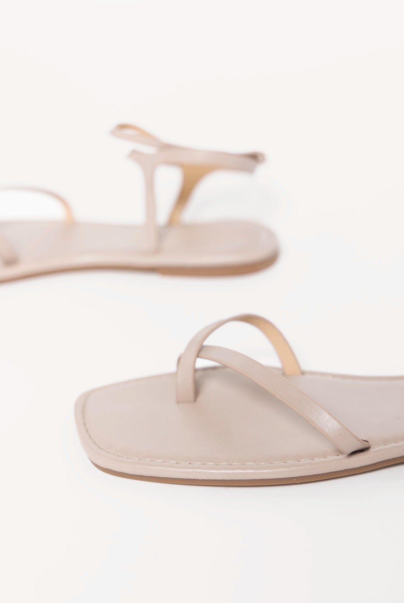 swatch_Taupe vegan leather charra flat sandal