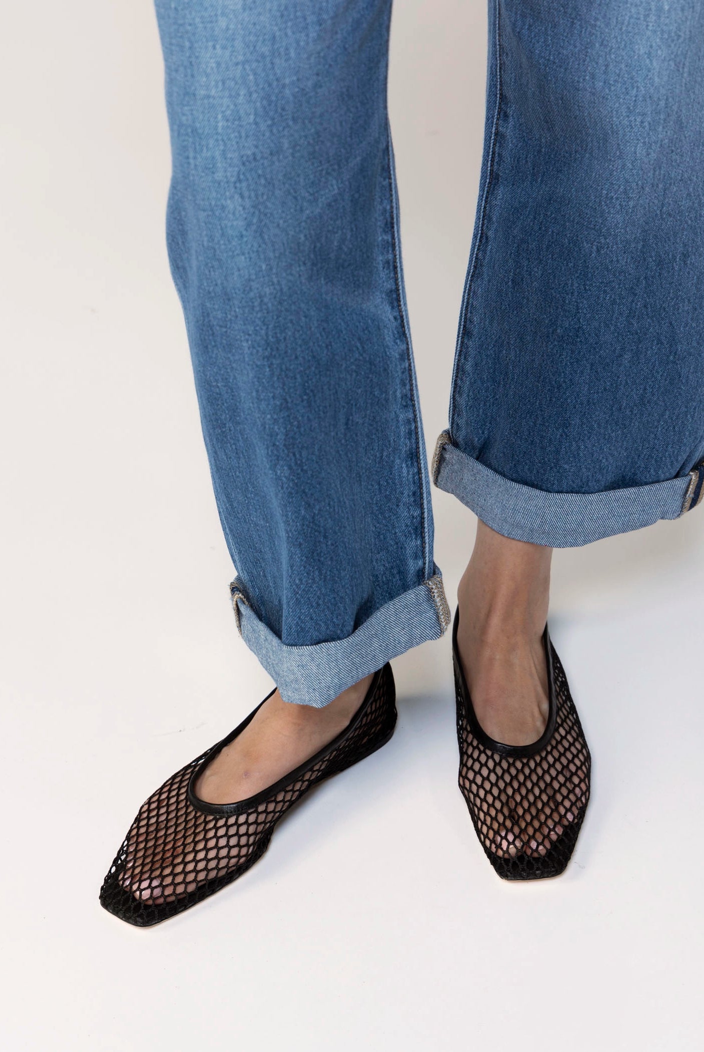 swatch_Black Mesh tony bianco buzz flat
