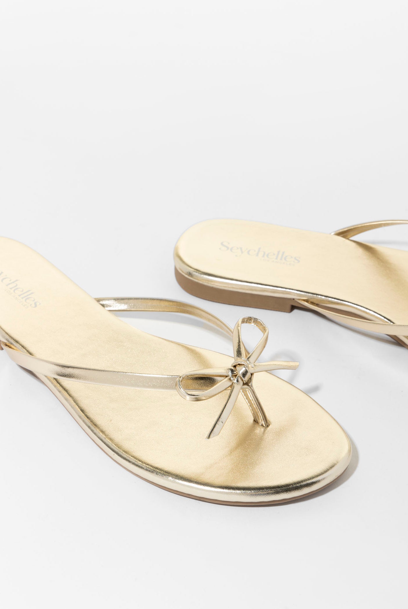 swatch_gold wishlist flip flop flat sandals