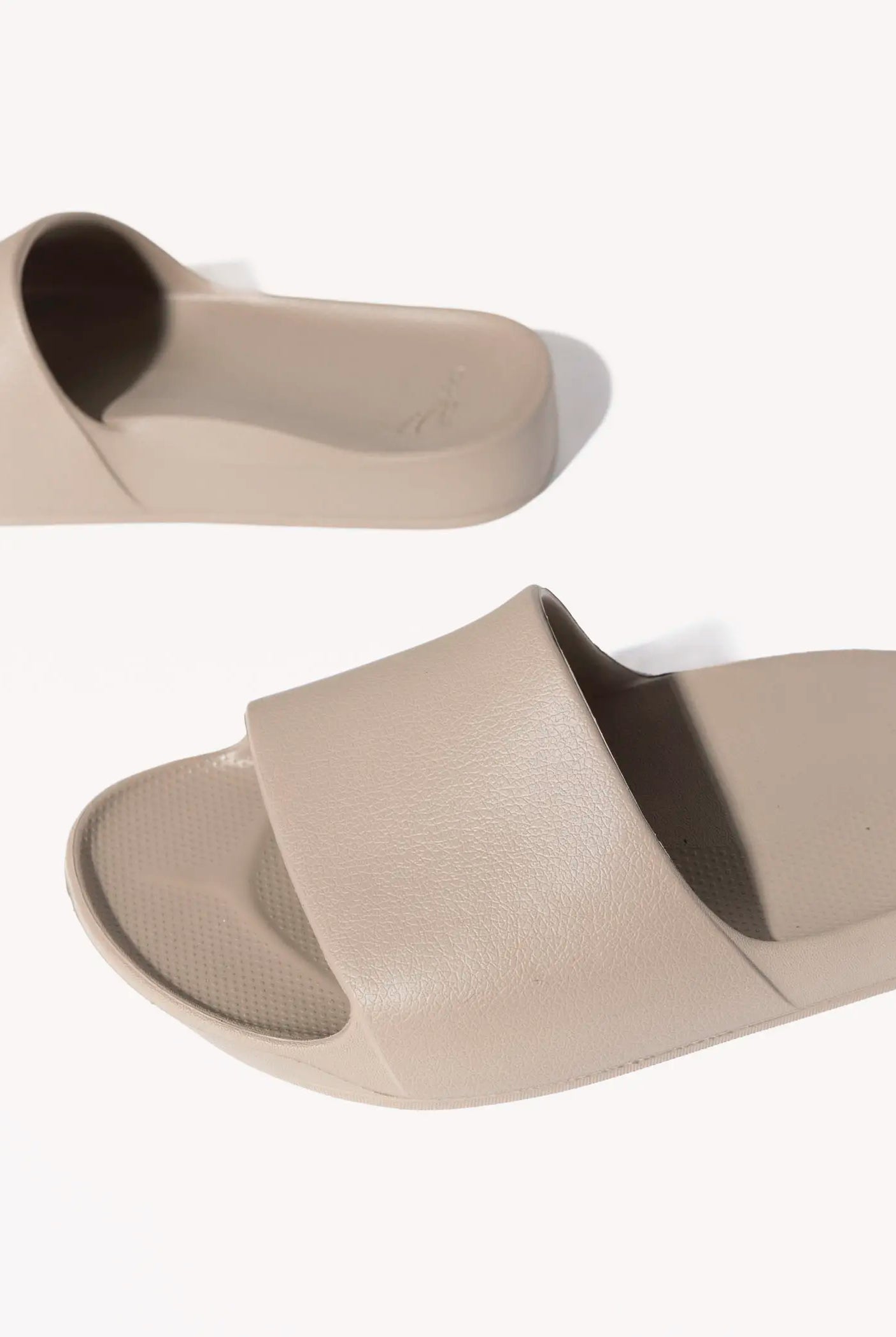 swatch_taupe arch support slides flat sandals