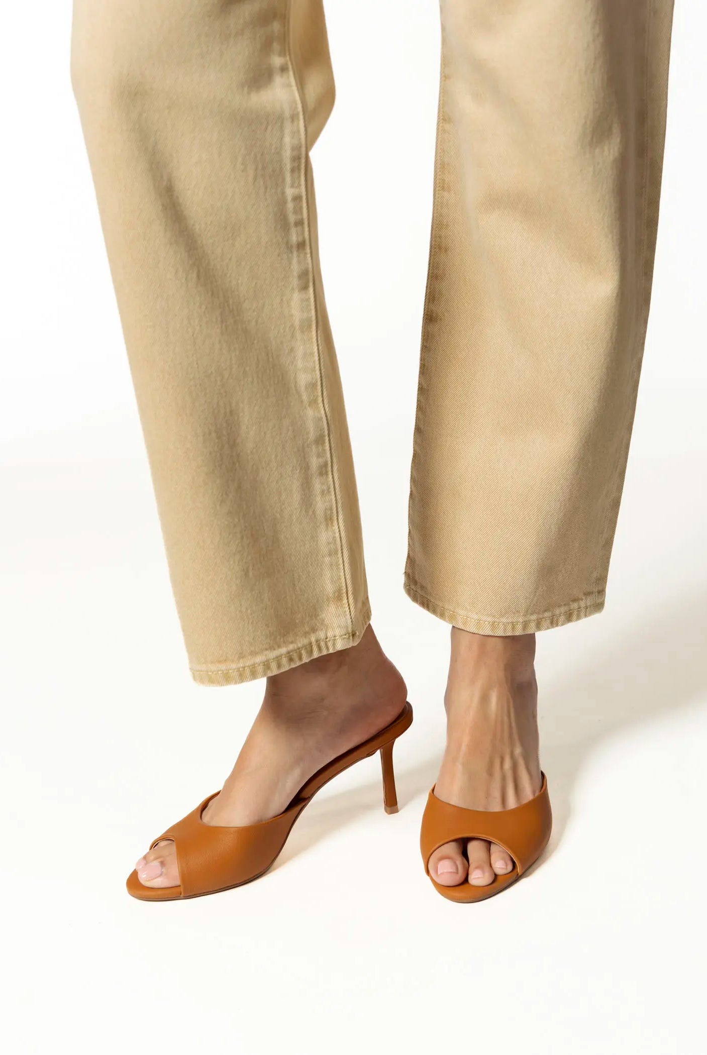 swatch_camel elaine heeled sandal heeled sandals