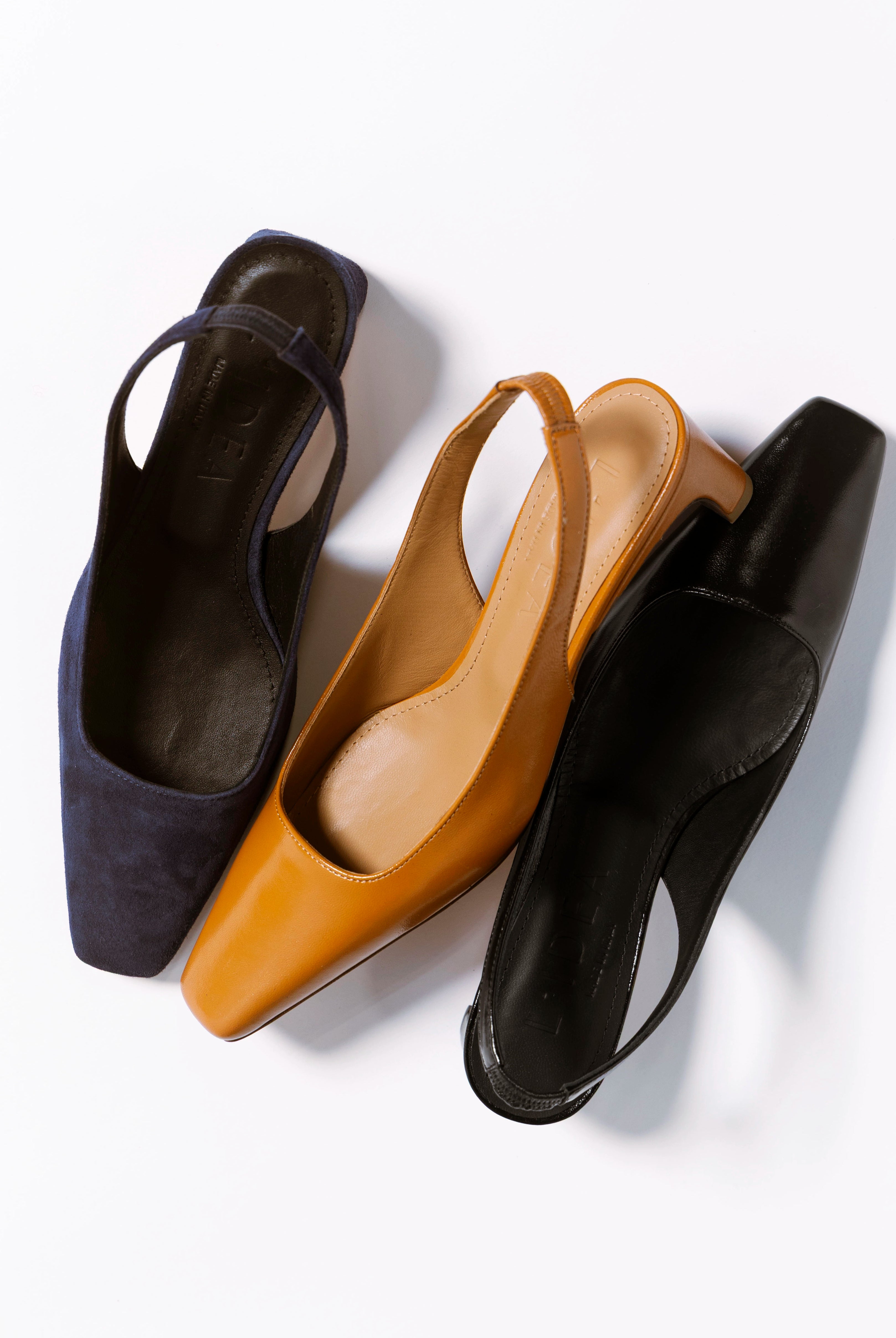 swatch_Black Leather l'idea slingback pump
