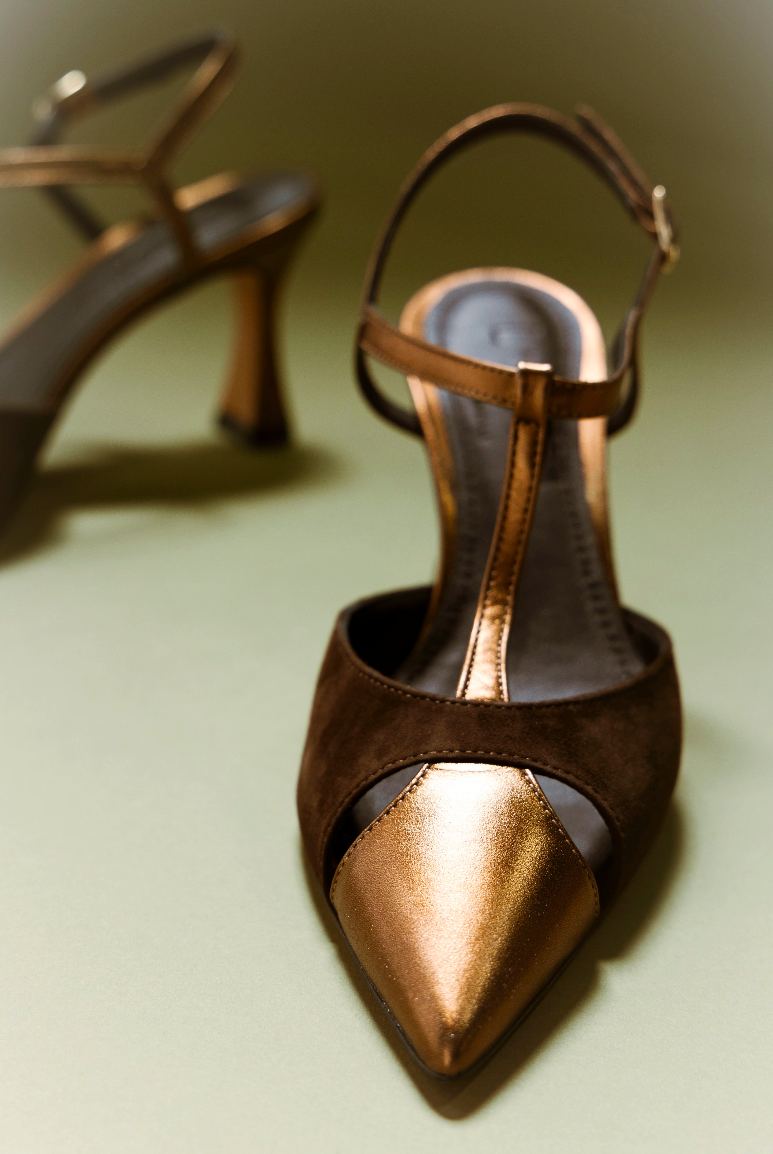 swatch_Brown/Bronze l'idea pia leather pump